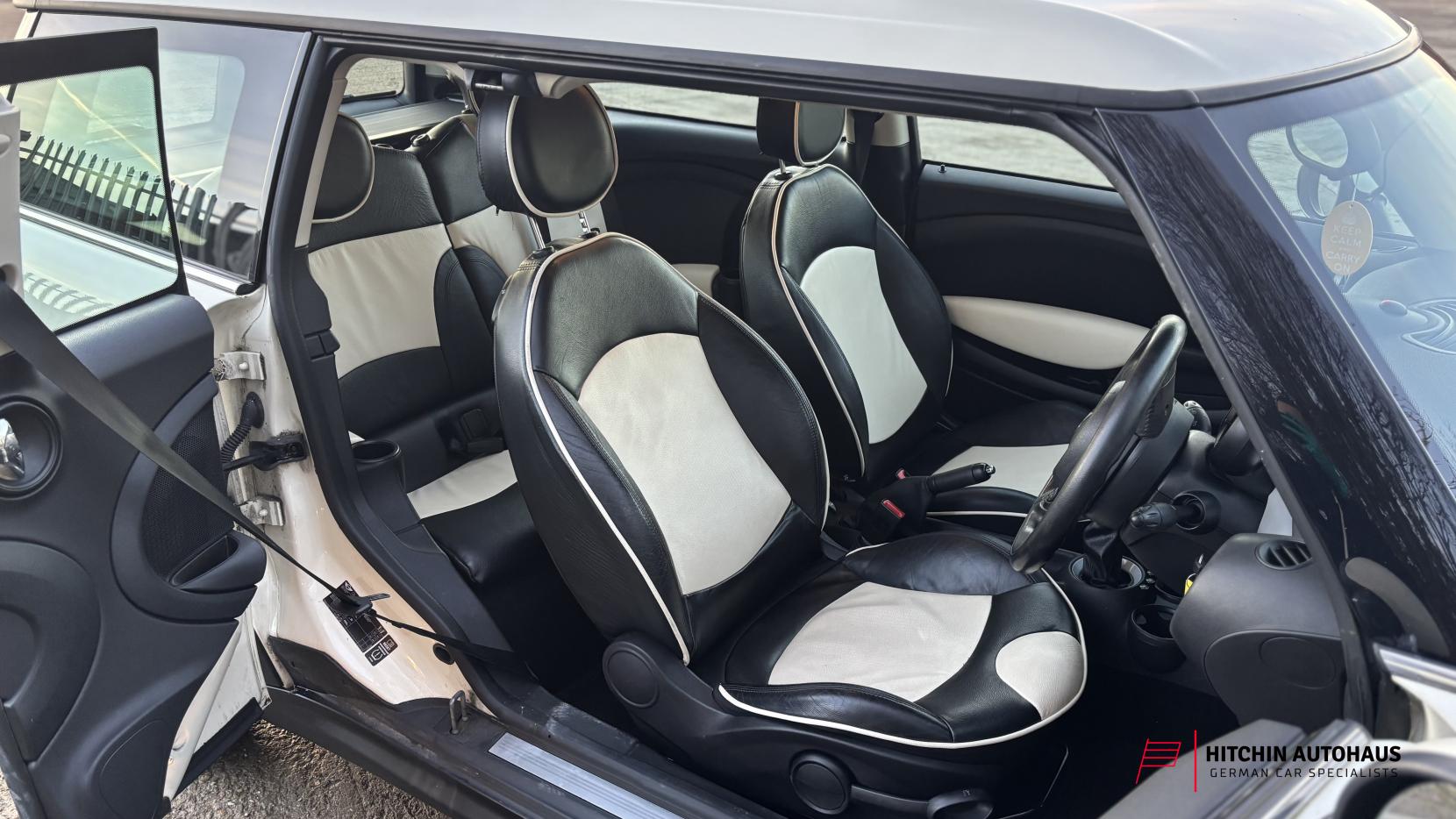 MINI Clubman 1.6 Cooper Estate 5dr Petrol Manual Euro 5 (s/s) (122 ps)