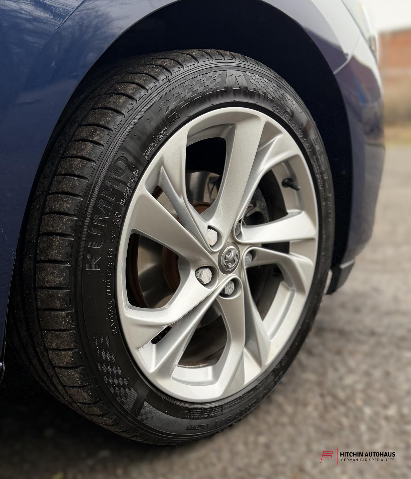 Vauxhall Astra 1.2 Turbo SRi Nav Hatchback 5dr Petrol Manual Euro 6 (s/s) (110 ps)