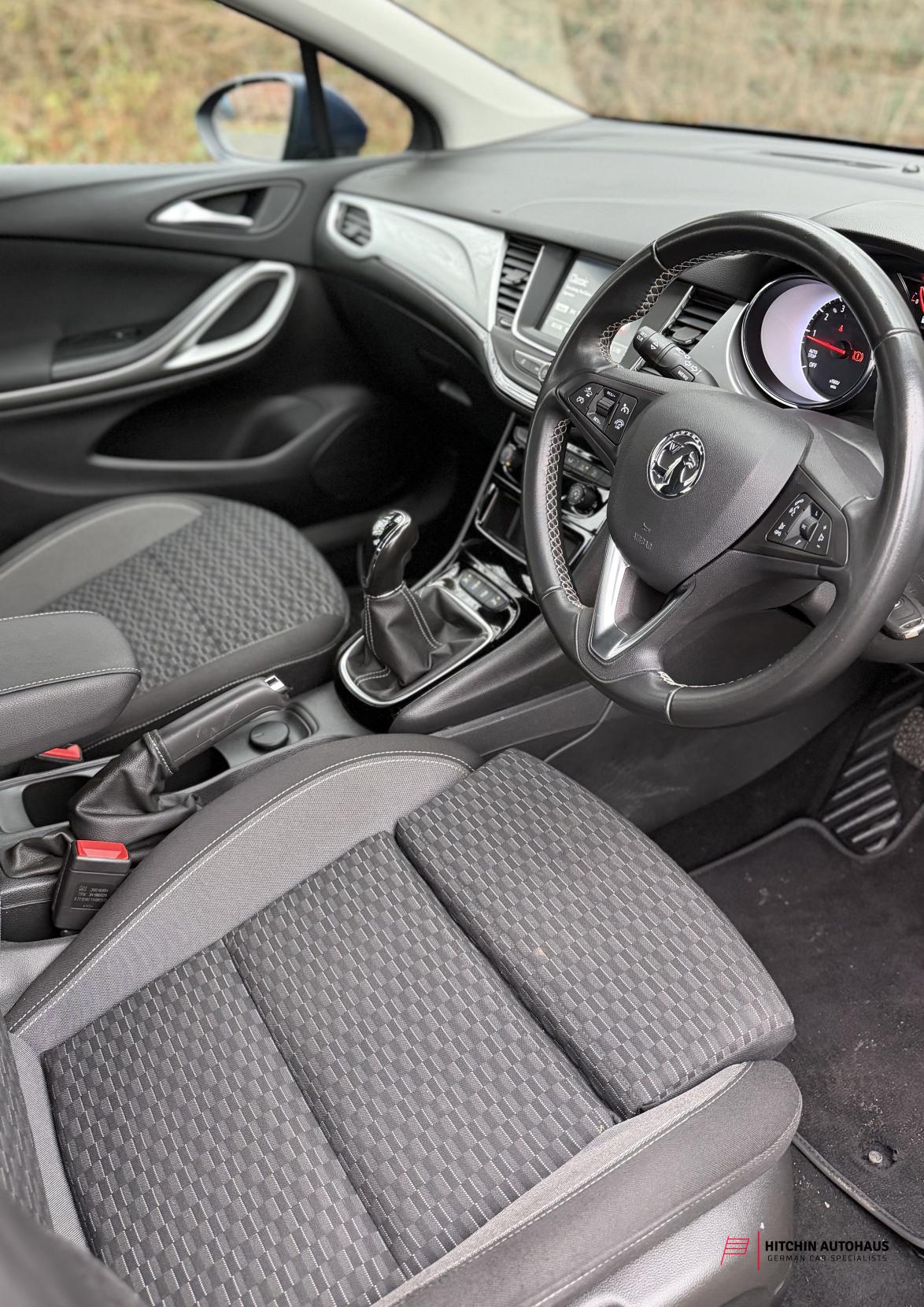 Vauxhall Astra 1.2 Turbo SRi Nav Hatchback 5dr Petrol Manual Euro 6 (s/s) (110 ps)