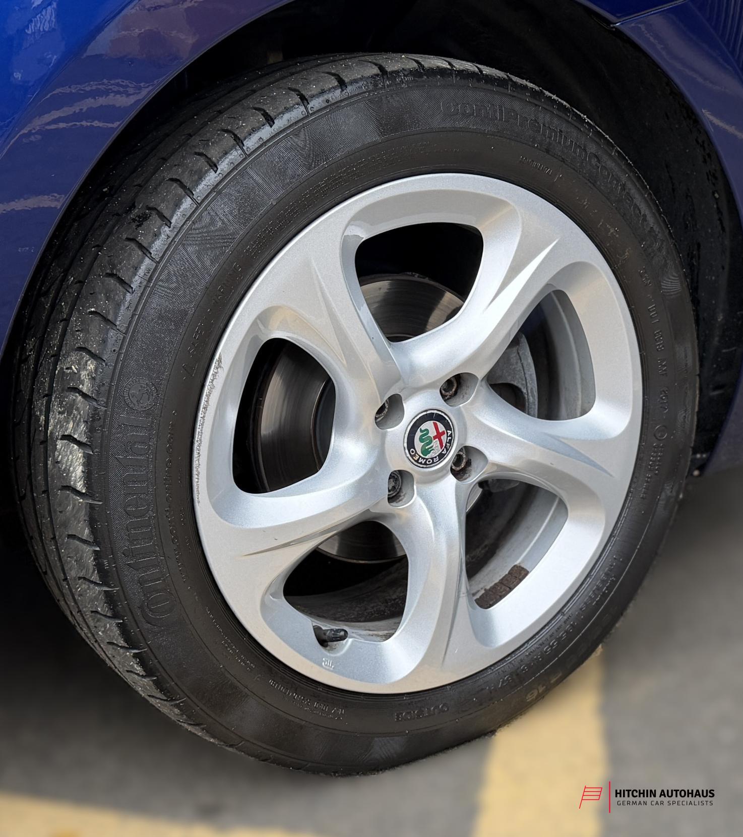 Alfa Romeo MiTo 875 TB TwinAir Hatchback 3dr Petrol Manual Euro 6 (s/s) (105 ps)