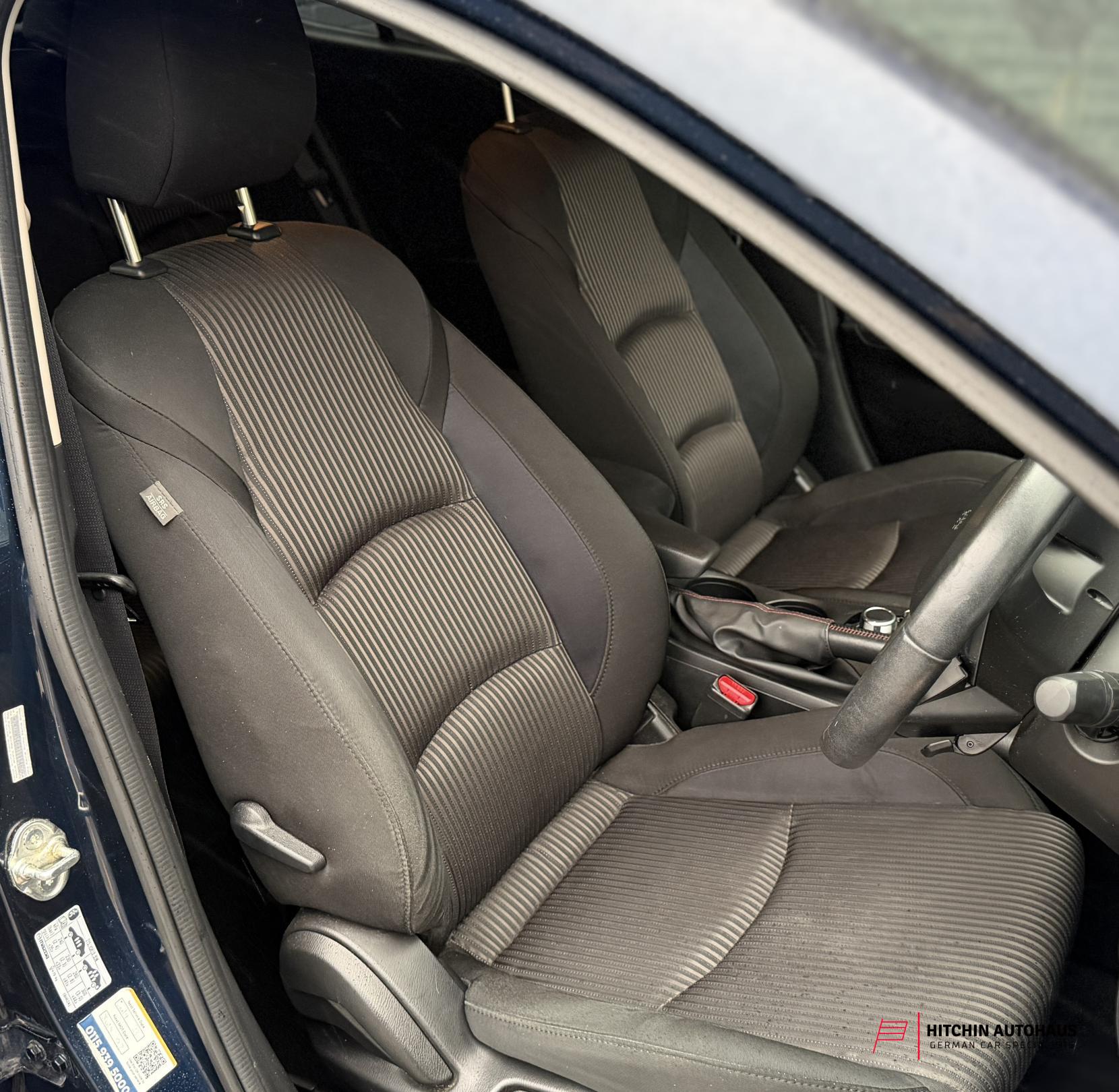 Mazda Mazda3 2.0 SKYACTIV-G Sport Nav Hatchback 5dr Petrol Auto Euro 5 (s/s) (120 ps)