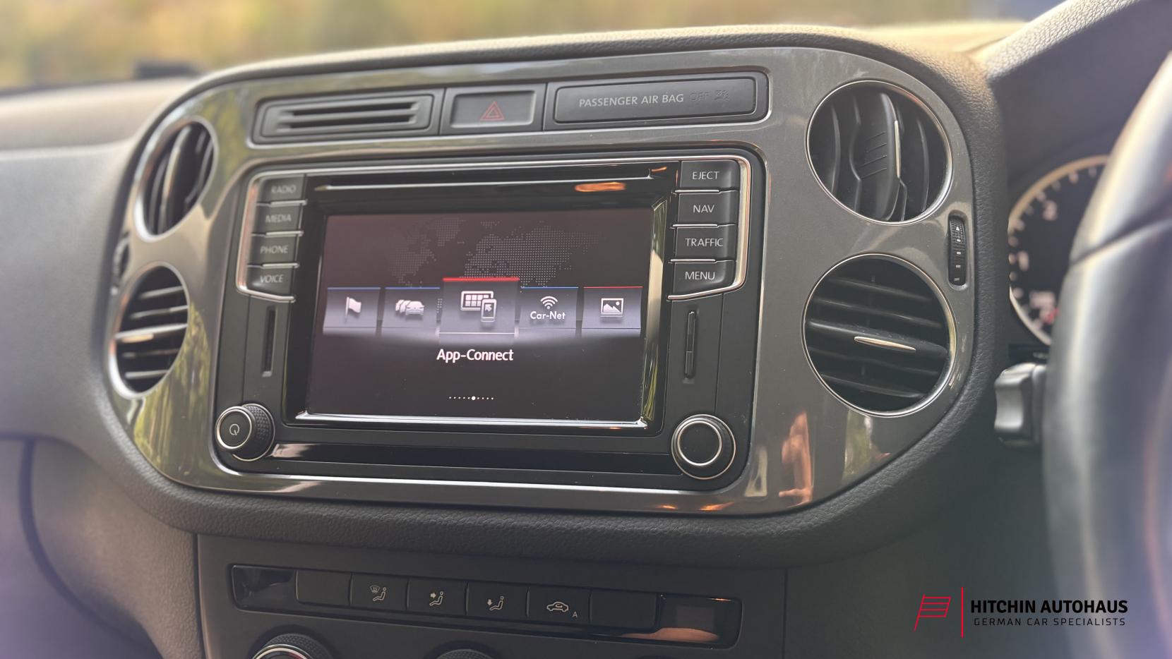 Volkswagen Tiguan 2.0 TDI BlueMotion Tech Match Edition SUV 5dr Diesel Manual 2WD Euro 6 (s/s) (150 ps)