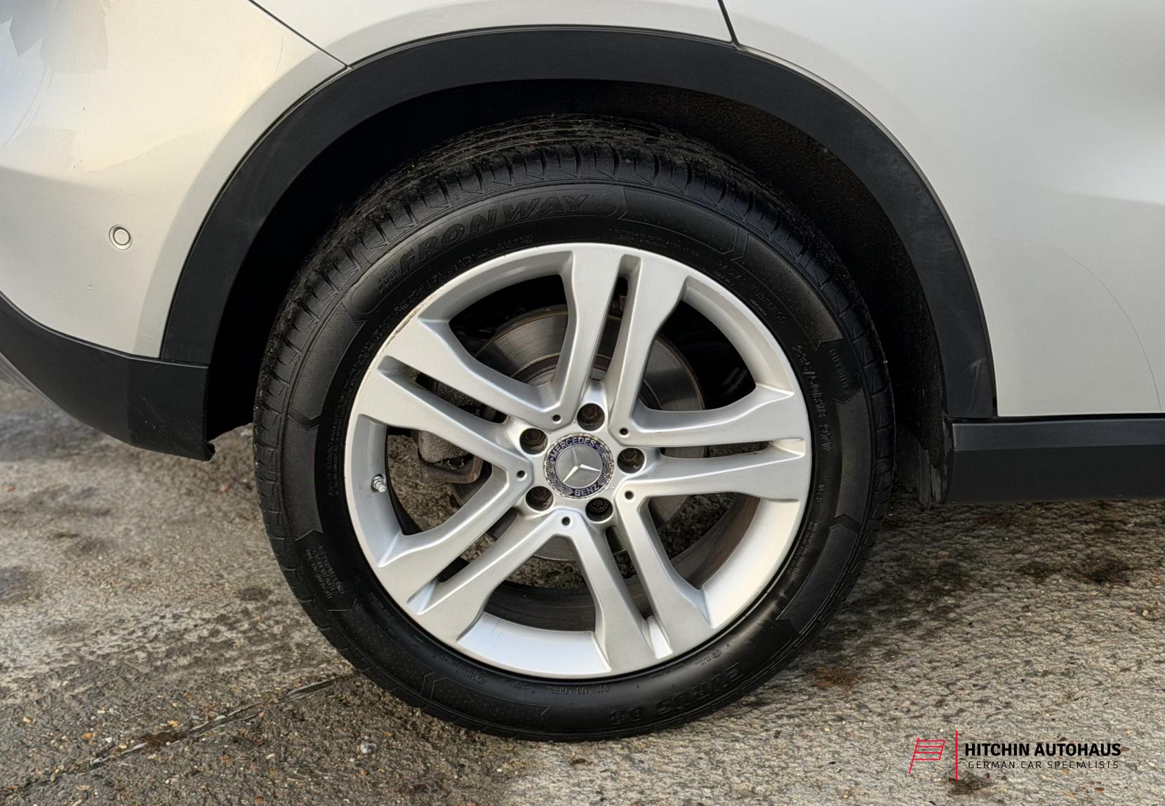 Mercedes-Benz GLA 2.1 GLA200d Sport (Executive) SUV 5dr Diesel 7G-DCT Euro 6 (s/s) (136 ps)