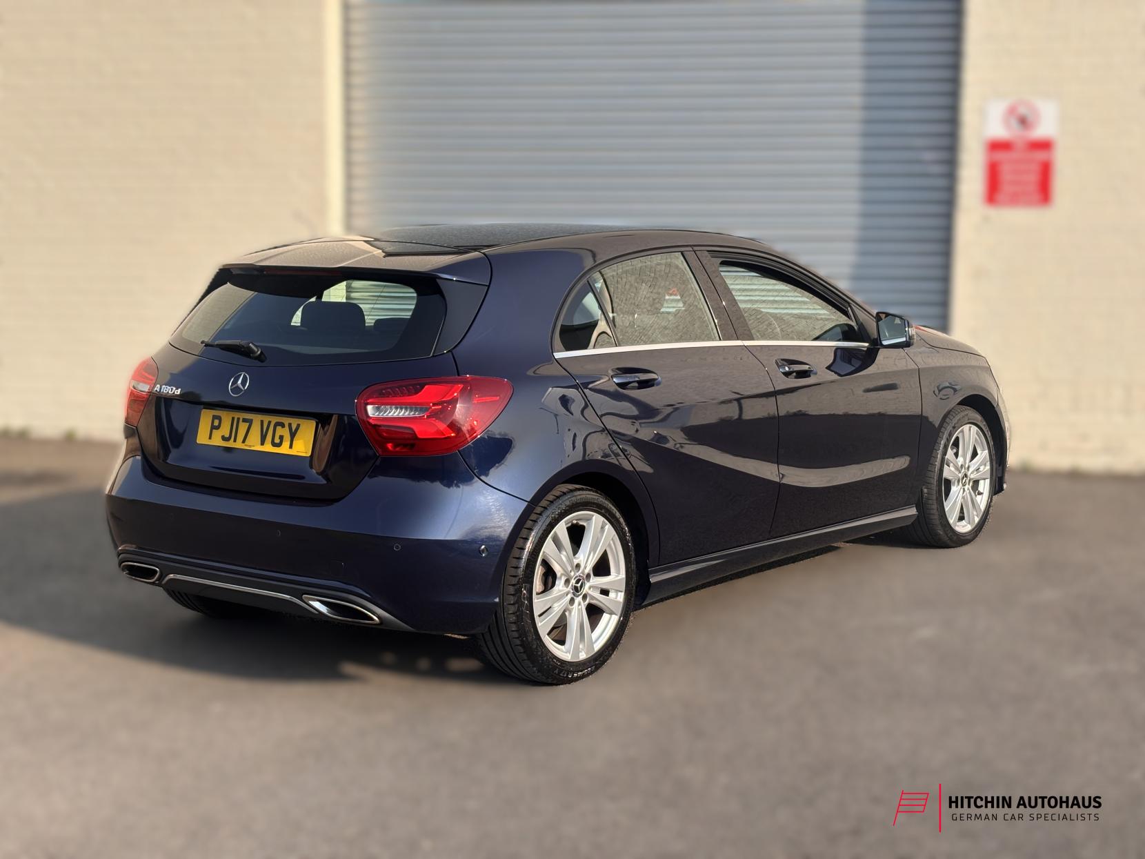 Mercedes-Benz A Class 1.5 A180d Sport (Premium) Hatchback 5dr Diesel 7G-DCT Euro 6 (s/s) (109 ps)