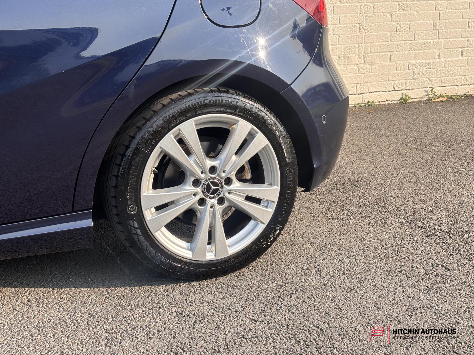 Mercedes-Benz A Class 1.5 A180d Sport (Premium) Hatchback 5dr Diesel 7G-DCT Euro 6 (s/s) (109 ps)