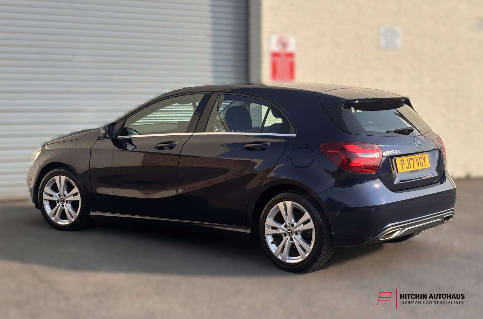 Mercedes-Benz A Class 1.5 A180d Sport (Premium) Hatchback 5dr Diesel 7G-DCT Euro 6 (s/s) (109 ps)