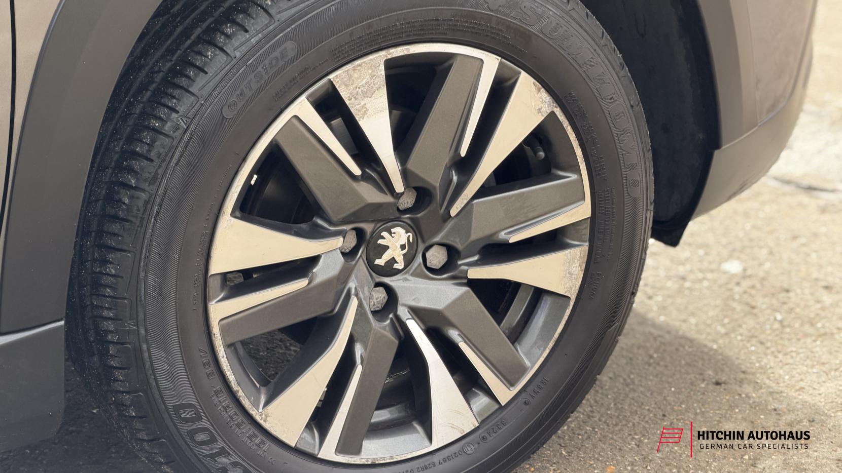 Peugeot 2008 1.2 PureTech Allure SUV 5dr Petrol Manual Euro 6 (82 ps)