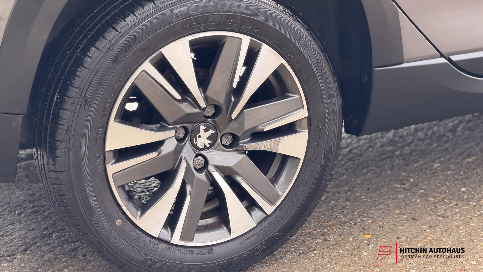 Peugeot 2008 1.2 PureTech Allure SUV 5dr Petrol Manual Euro 6 (82 ps)