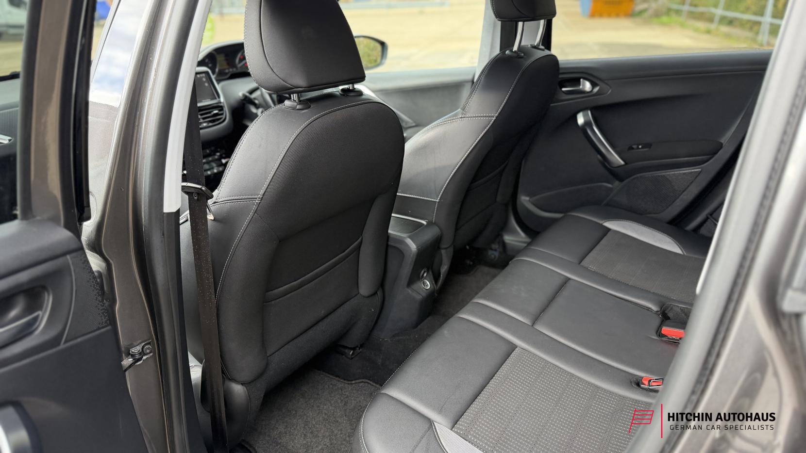 Peugeot 2008 1.2 PureTech Allure SUV 5dr Petrol Manual Euro 6 (82 ps)