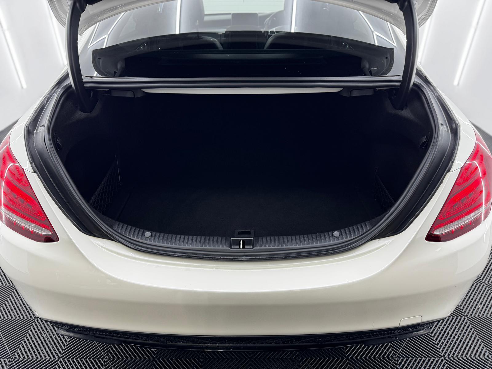 Mercedes-Benz C Class 2.1 C250d AMG Line (Premium Plus) Saloon 4dr Diesel G-Tronic+ Euro 6 (s/s) (204 ps)