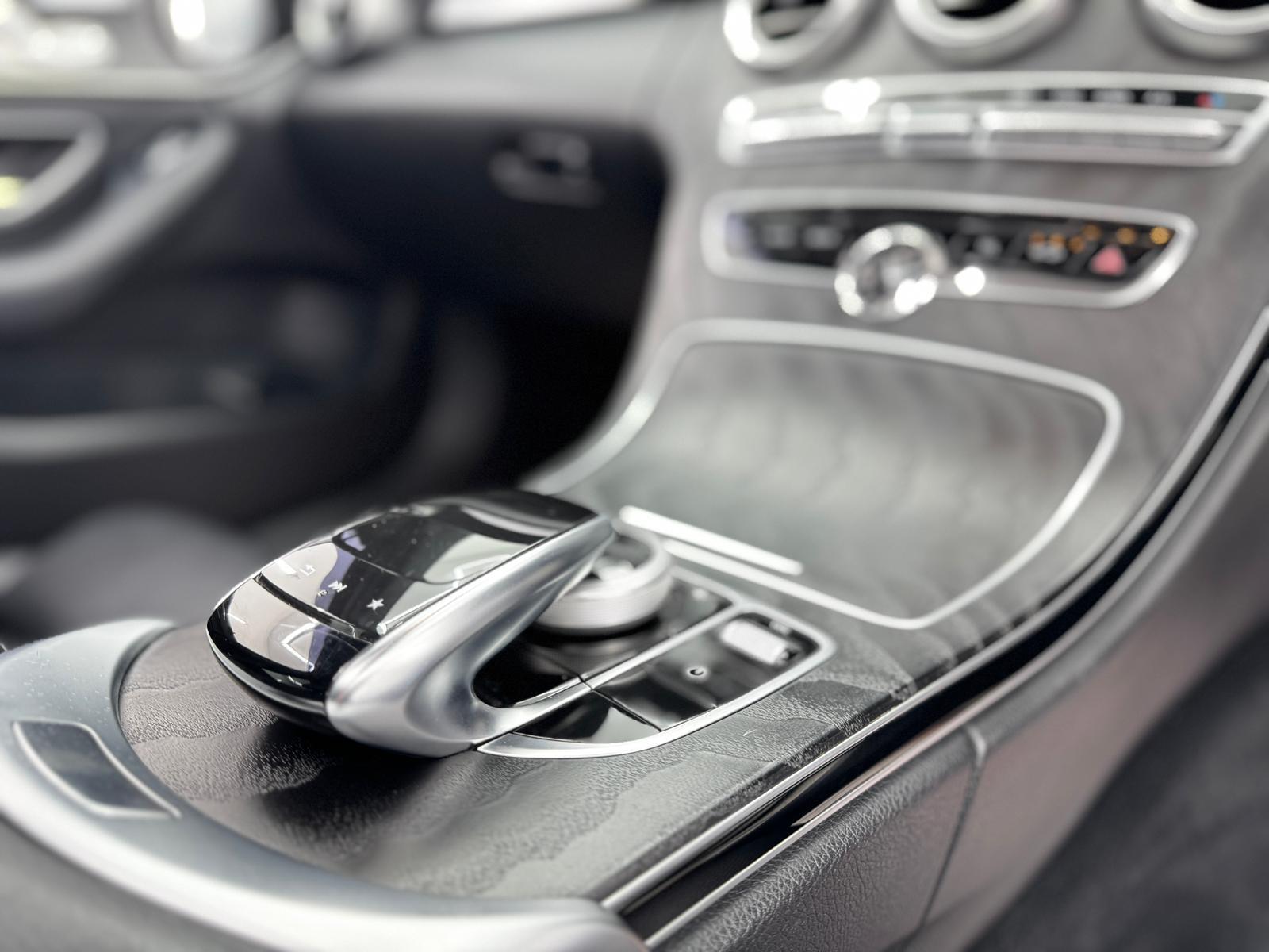 Mercedes-Benz C Class 2.1 C250d AMG Line (Premium Plus) Saloon 4dr Diesel G-Tronic+ Euro 6 (s/s) (204 ps)