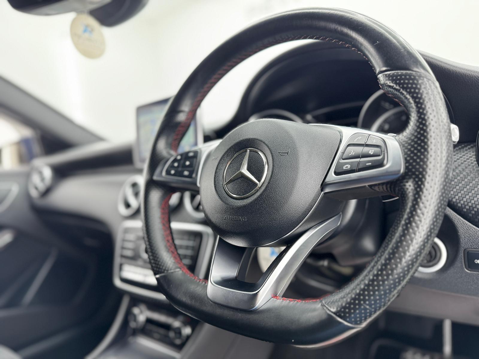 Mercedes-Benz A Class 2.1 A220d AMG Line (Premium) Hatchback 5dr Diesel 7G-DCT 4MATIC Euro 6 (s/s) (177 ps)