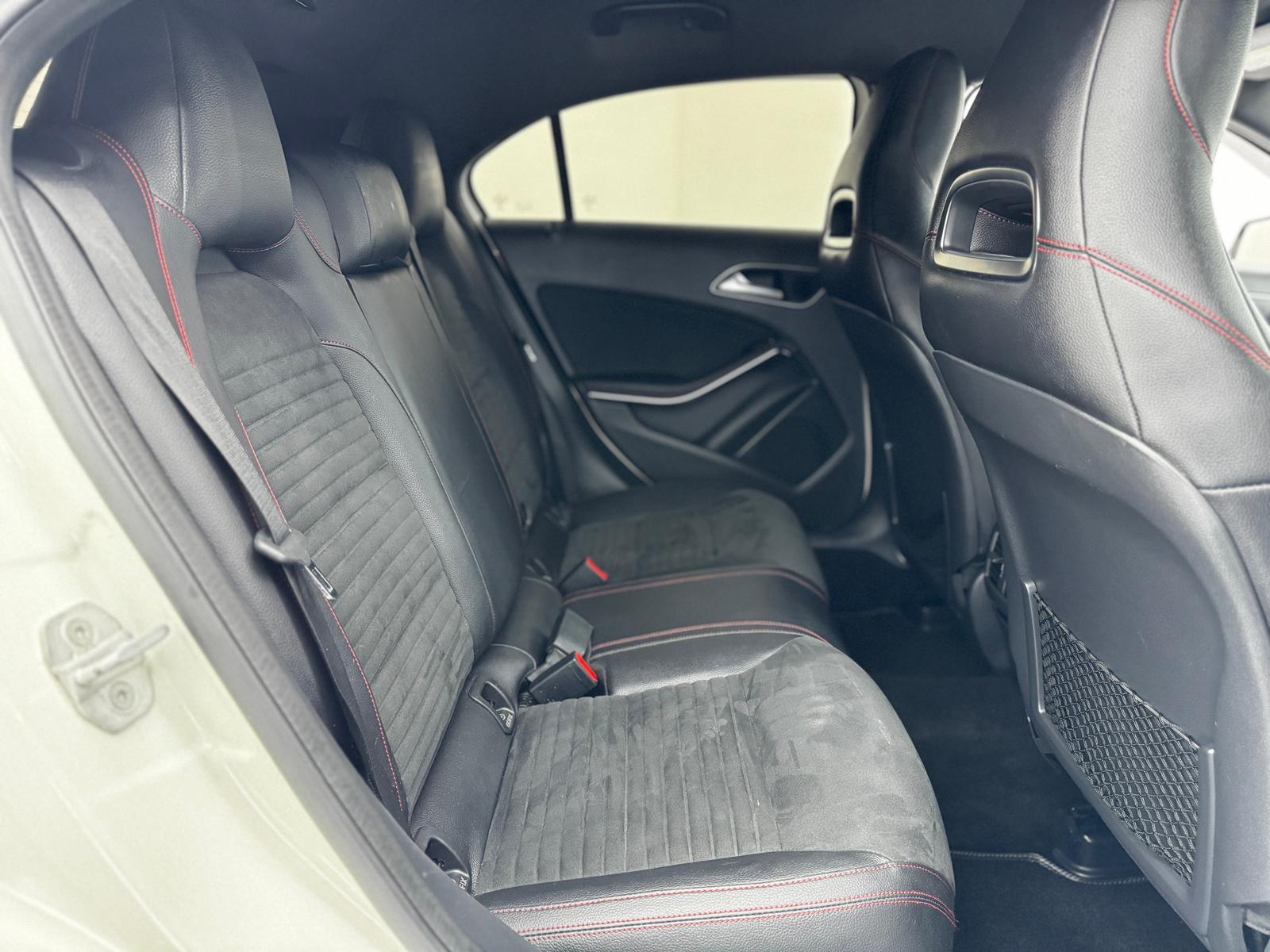 Mercedes-Benz A Class 2.1 A220d AMG Line (Premium) Hatchback 5dr Diesel 7G-DCT 4MATIC Euro 6 (s/s) (177 ps)