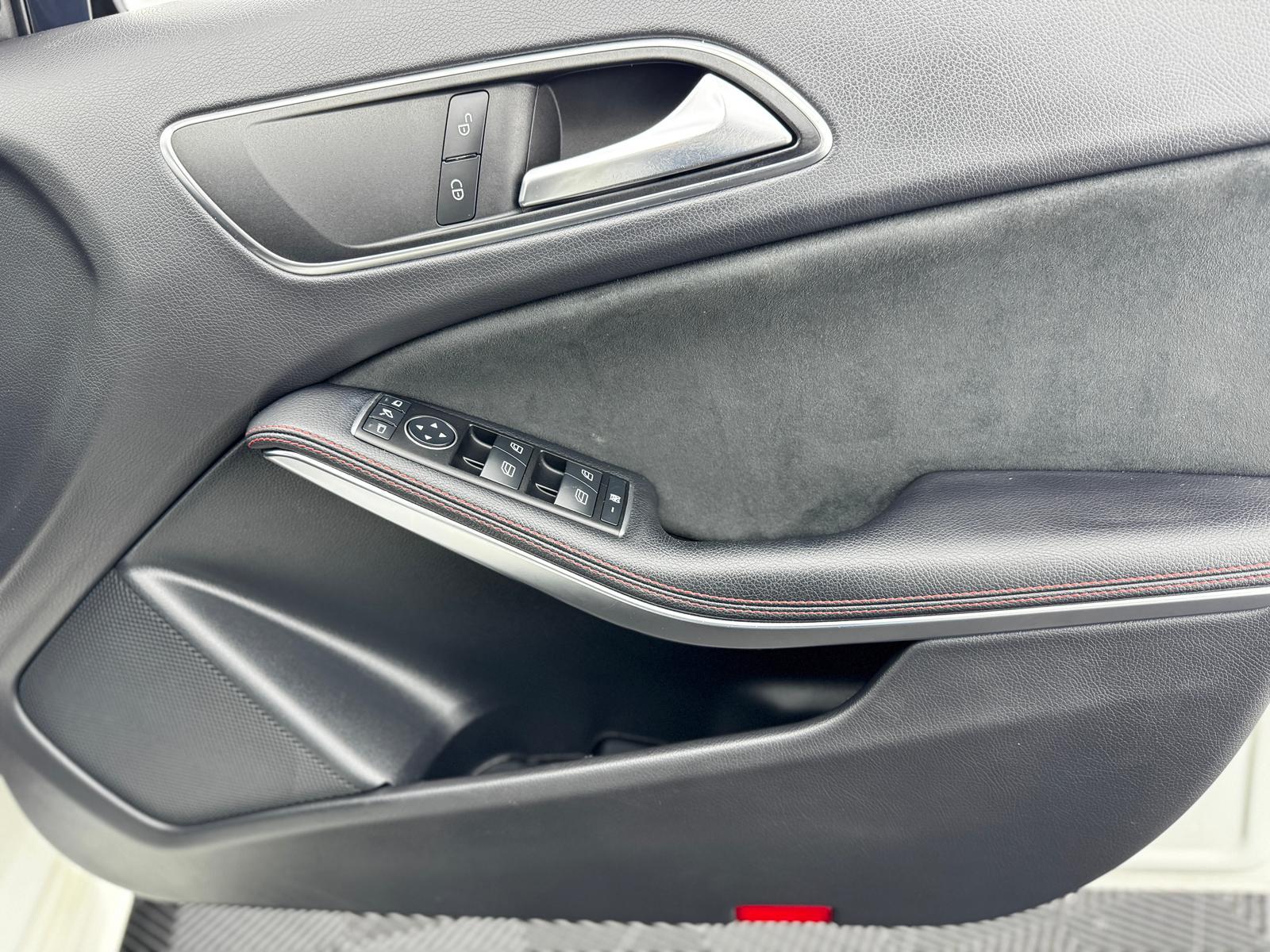 Mercedes-Benz A Class 2.1 A220d AMG Line (Premium) Hatchback 5dr Diesel 7G-DCT 4MATIC Euro 6 (s/s) (177 ps)