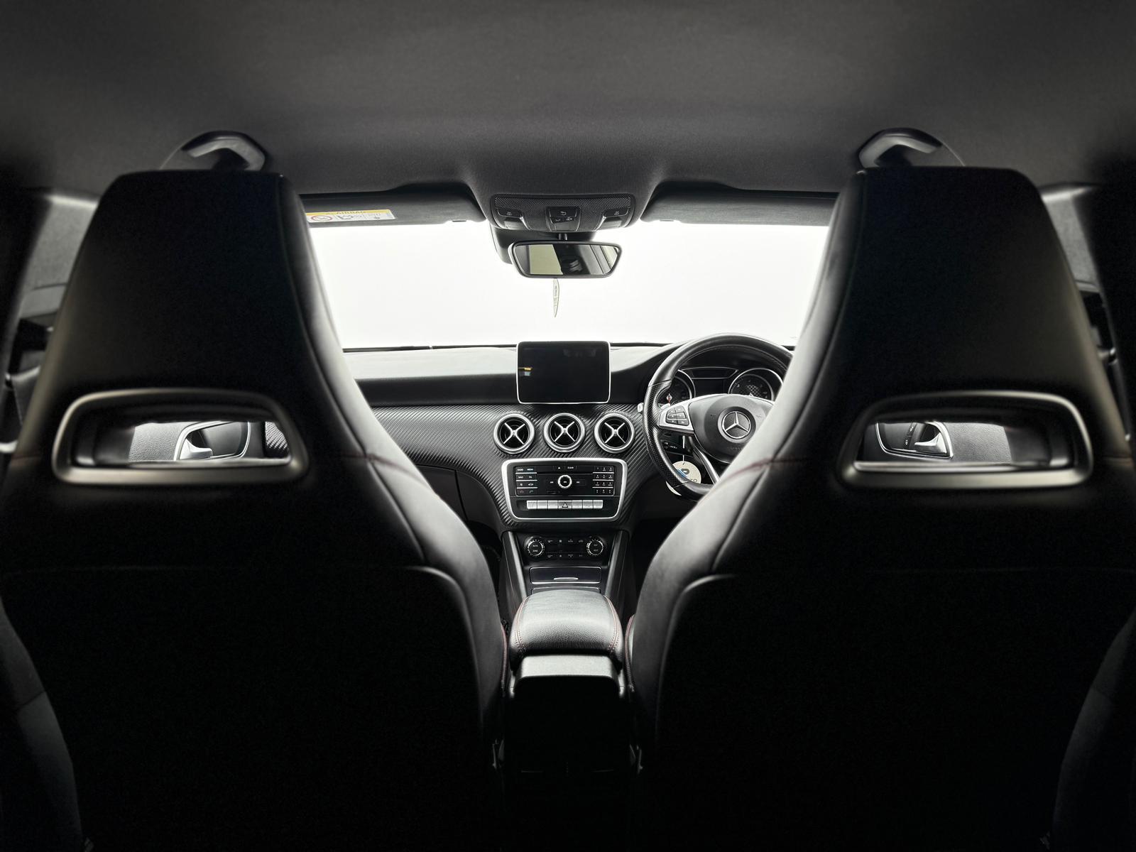 Mercedes-Benz A Class 2.1 A220d AMG Line (Premium) Hatchback 5dr Diesel 7G-DCT 4MATIC Euro 6 (s/s) (177 ps)