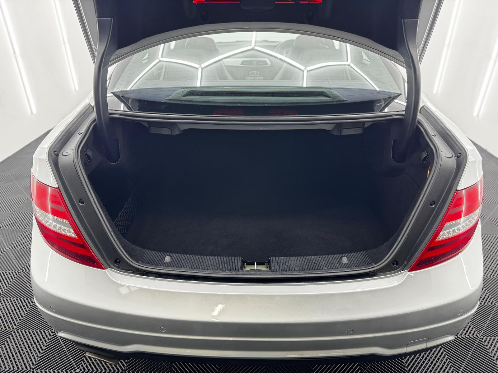 Mercedes-Benz C Class 2.1 C250 CDI AMG Sport Edition Coupe 2dr Diesel G-Tronic+ Euro 5 (s/s) (204 ps)