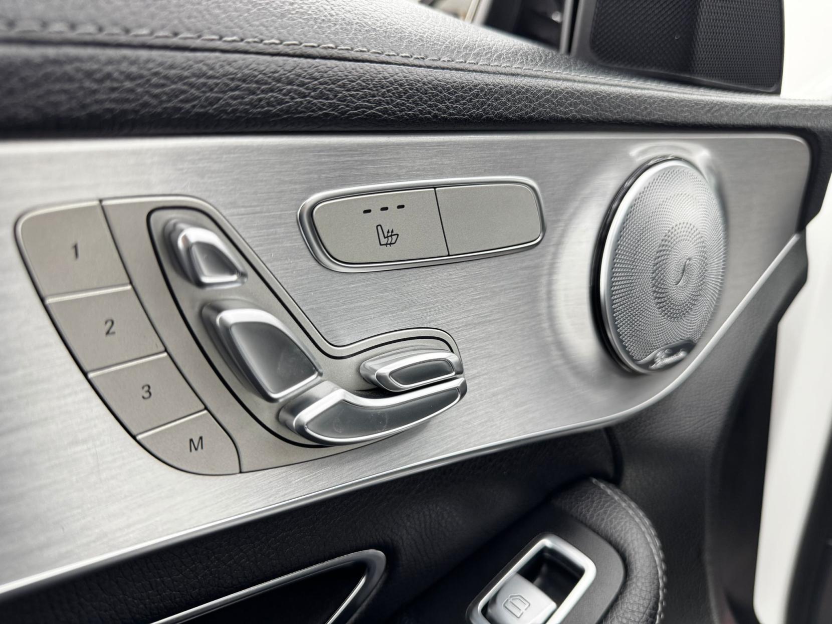 Mercedes-Benz C Class 2.1 C220d AMG Line (Premium) Saloon 4dr Diesel 7G-Tronic+ Euro 6 (s/s) (170 ps)