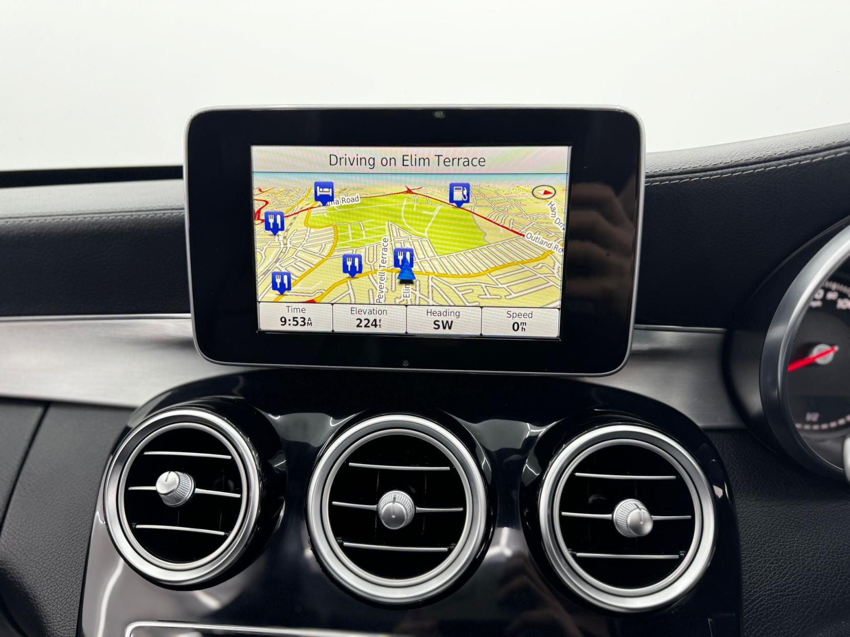 Mercedes-Benz C Class 2.1 C220d AMG Line (Premium) Saloon 4dr Diesel 7G-Tronic+ Euro 6 (s/s) (170 ps)