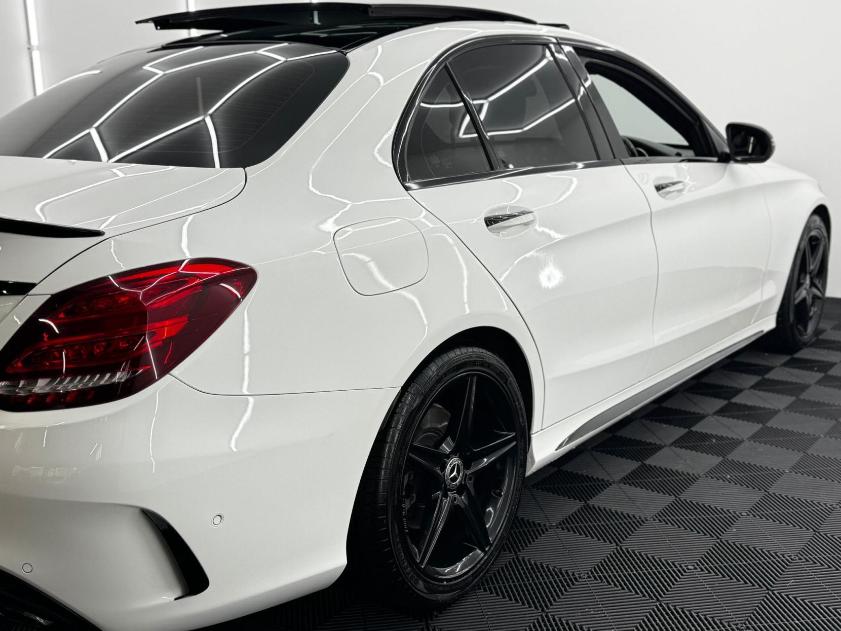 Mercedes-Benz C Class 2.1 C220d AMG Line (Premium) Saloon 4dr Diesel 7G-Tronic+ Euro 6 (s/s) (170 ps)