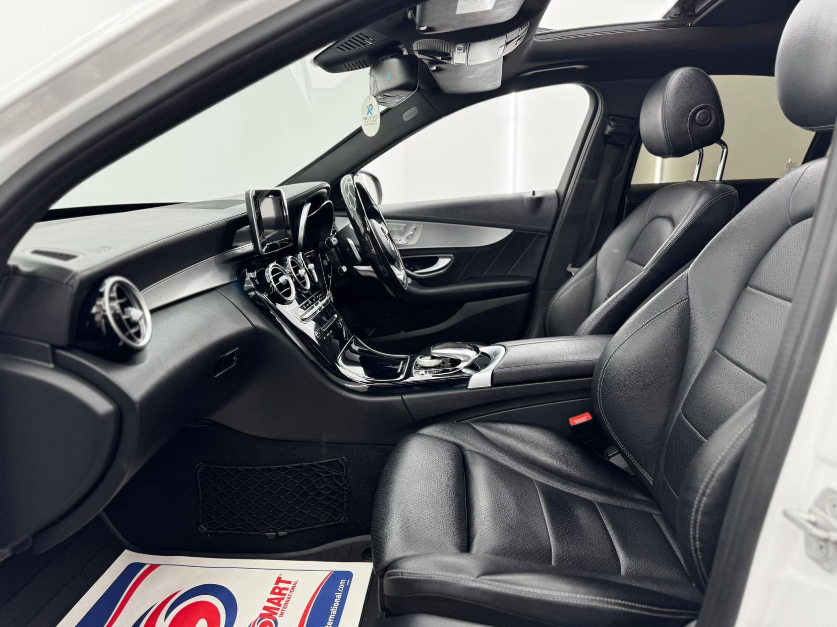 Mercedes-Benz C Class 2.1 C220d AMG Line (Premium) Saloon 4dr Diesel 7G-Tronic+ Euro 6 (s/s) (170 ps)