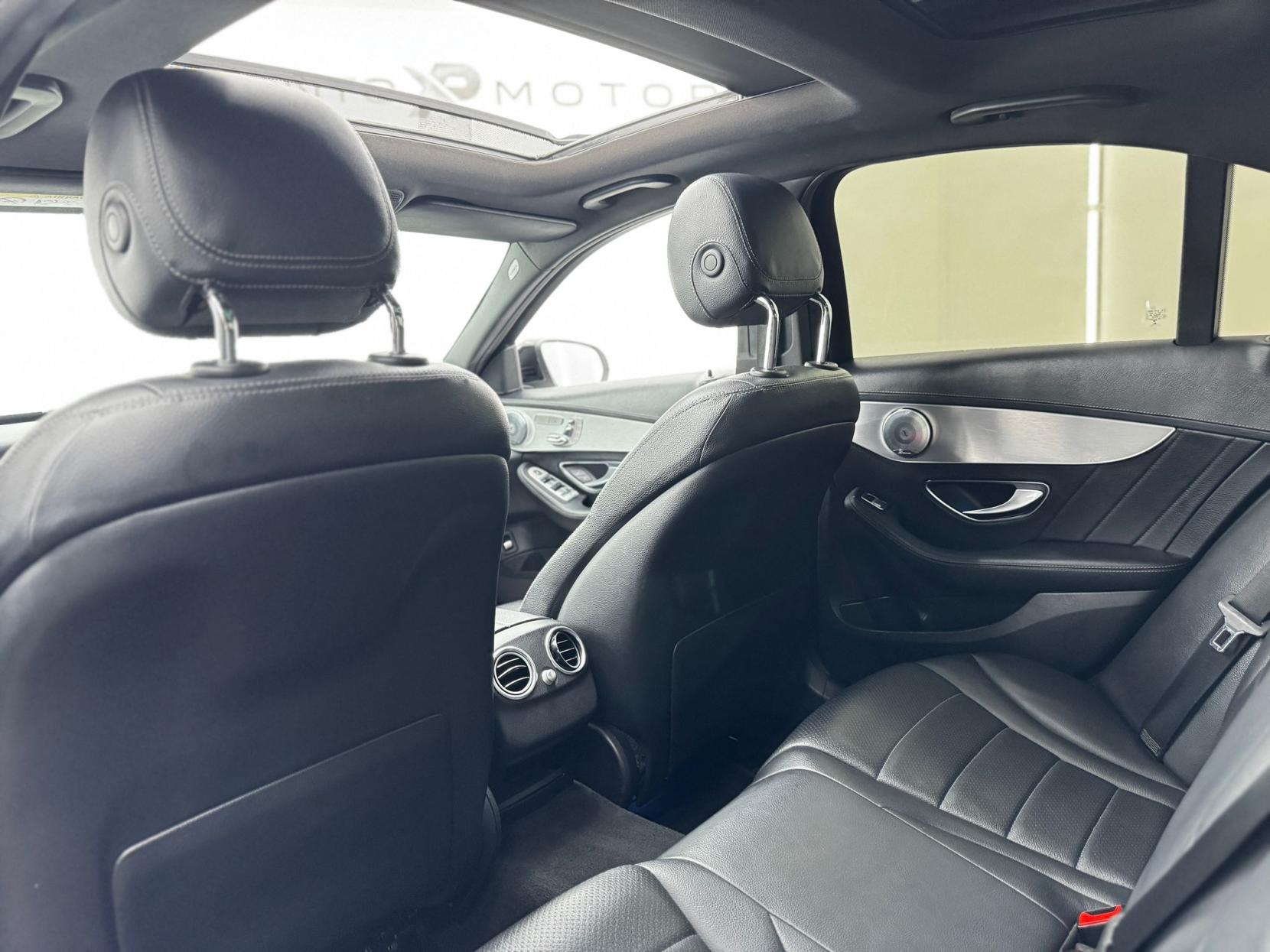 Mercedes-Benz C Class 2.1 C220d AMG Line (Premium) Saloon 4dr Diesel 7G-Tronic+ Euro 6 (s/s) (170 ps)