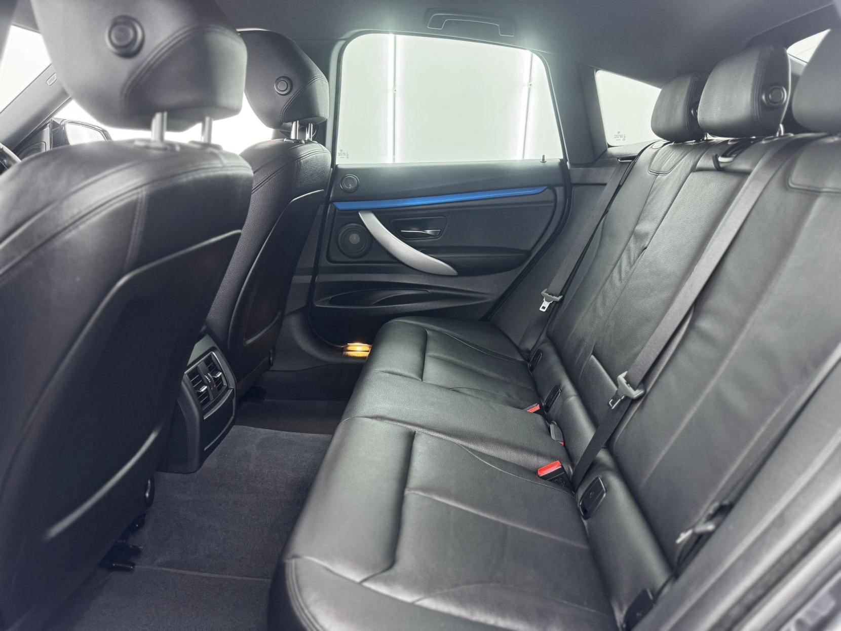 BMW 3 Series Gran Turismo 3.0 330d M Sport GT 5dr Diesel Auto Euro 6 (s/s) (258 ps)