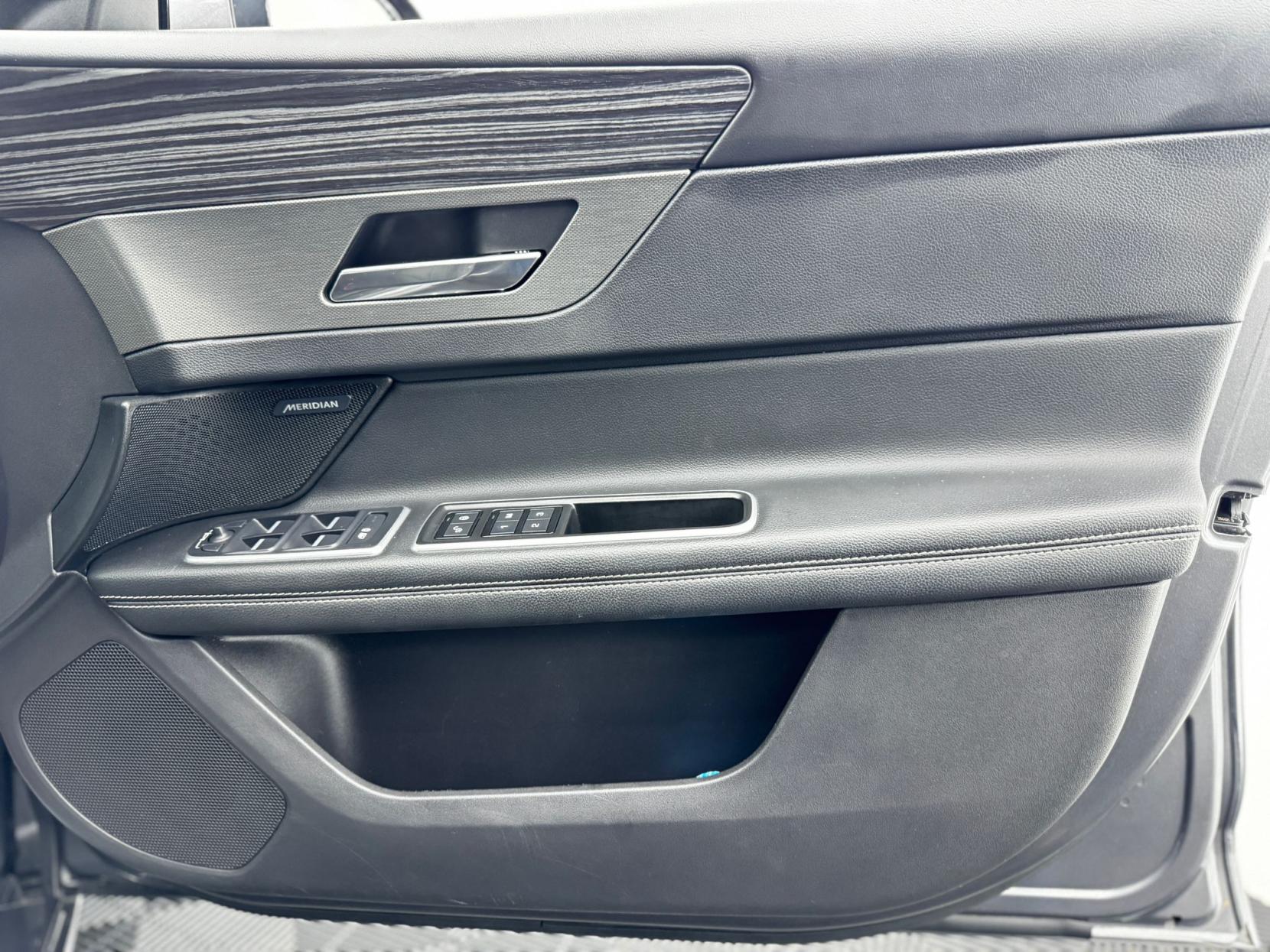 Jaguar XF 3.0d V6 S Saloon 4dr Diesel Auto Euro 6 (s/s) (300 ps)