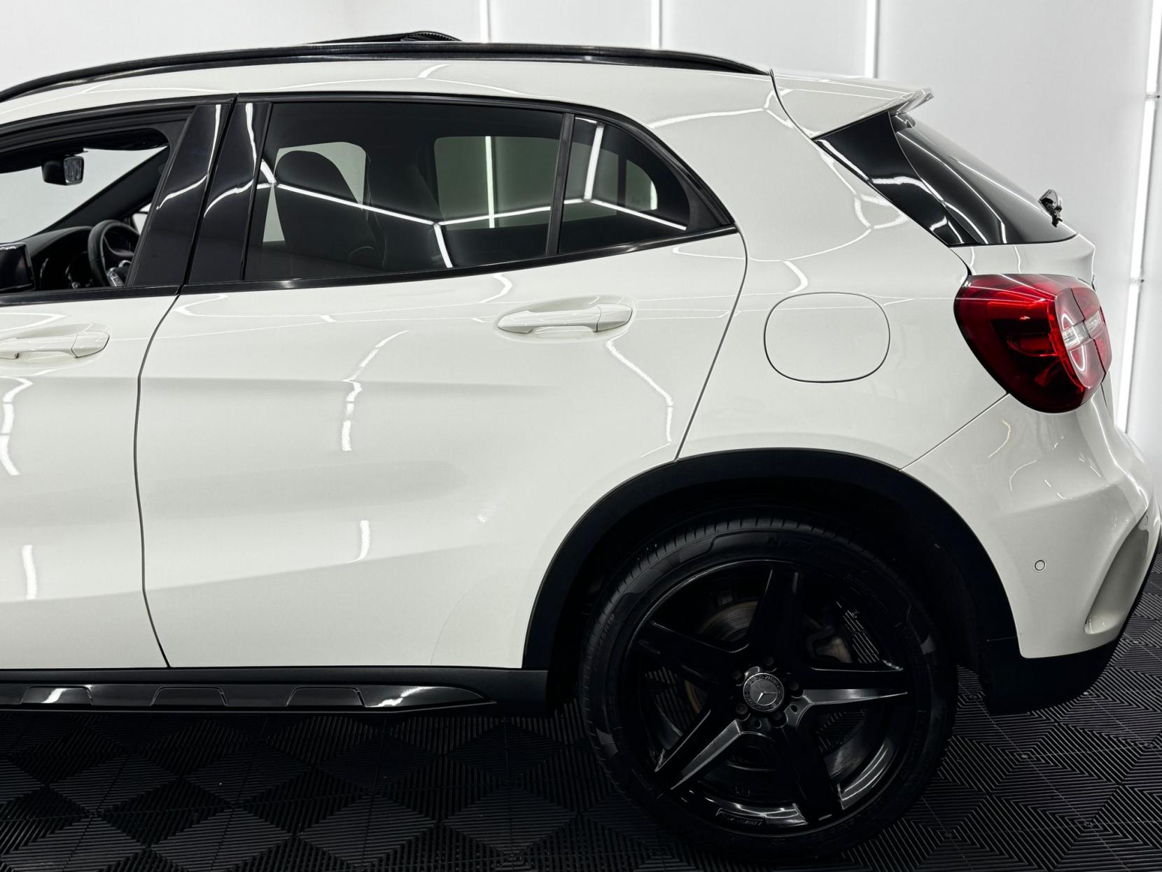 Mercedes-Benz GLA 2.1 GLA220d AMG Line (Premium Plus) SUV 5dr Diesel 7G-DCT 4MATIC Euro 6 (s/s) (170 ps)