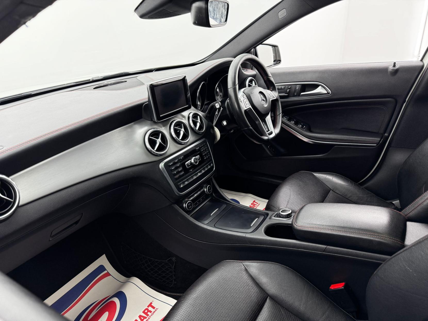 Mercedes-Benz GLA 2.1 GLA220d AMG Line (Premium Plus) SUV 5dr Diesel 7G-DCT 4MATIC Euro 6 (s/s) (170 ps)