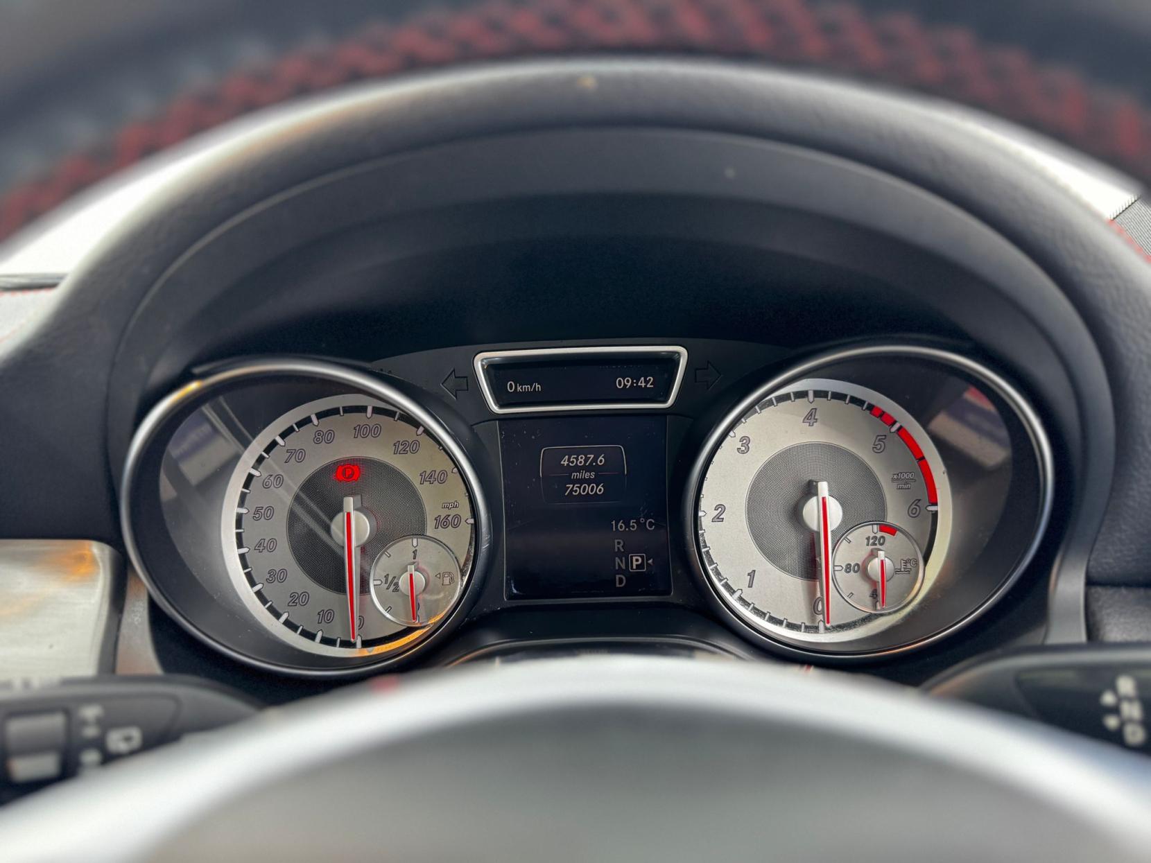 Mercedes-Benz GLA 2.1 GLA220d AMG Line (Premium Plus) SUV 5dr Diesel 7G-DCT 4MATIC Euro 6 (s/s) (170 ps)