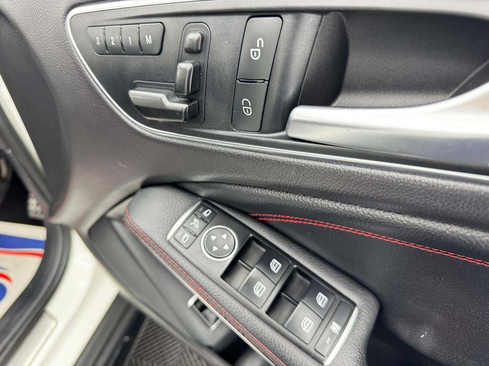 Mercedes-Benz GLA 2.1 GLA220d AMG Line (Premium Plus) SUV 5dr Diesel 7G-DCT 4MATIC Euro 6 (s/s) (170 ps)