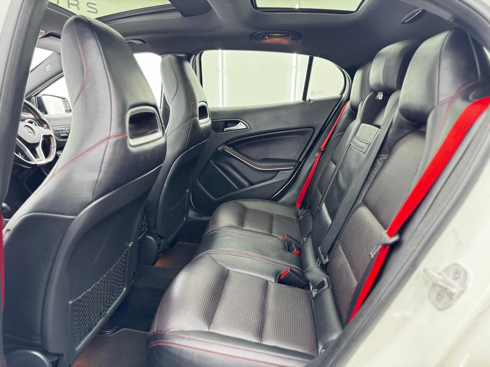 Mercedes-Benz GLA 2.1 GLA220d AMG Line (Premium Plus) SUV 5dr Diesel 7G-DCT 4MATIC Euro 6 (s/s) (170 ps)