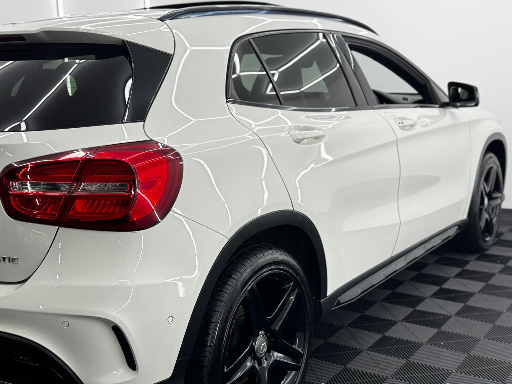 Mercedes-Benz GLA 2.1 GLA220d AMG Line (Premium Plus) SUV 5dr Diesel 7G-DCT 4MATIC Euro 6 (s/s) (170 ps)