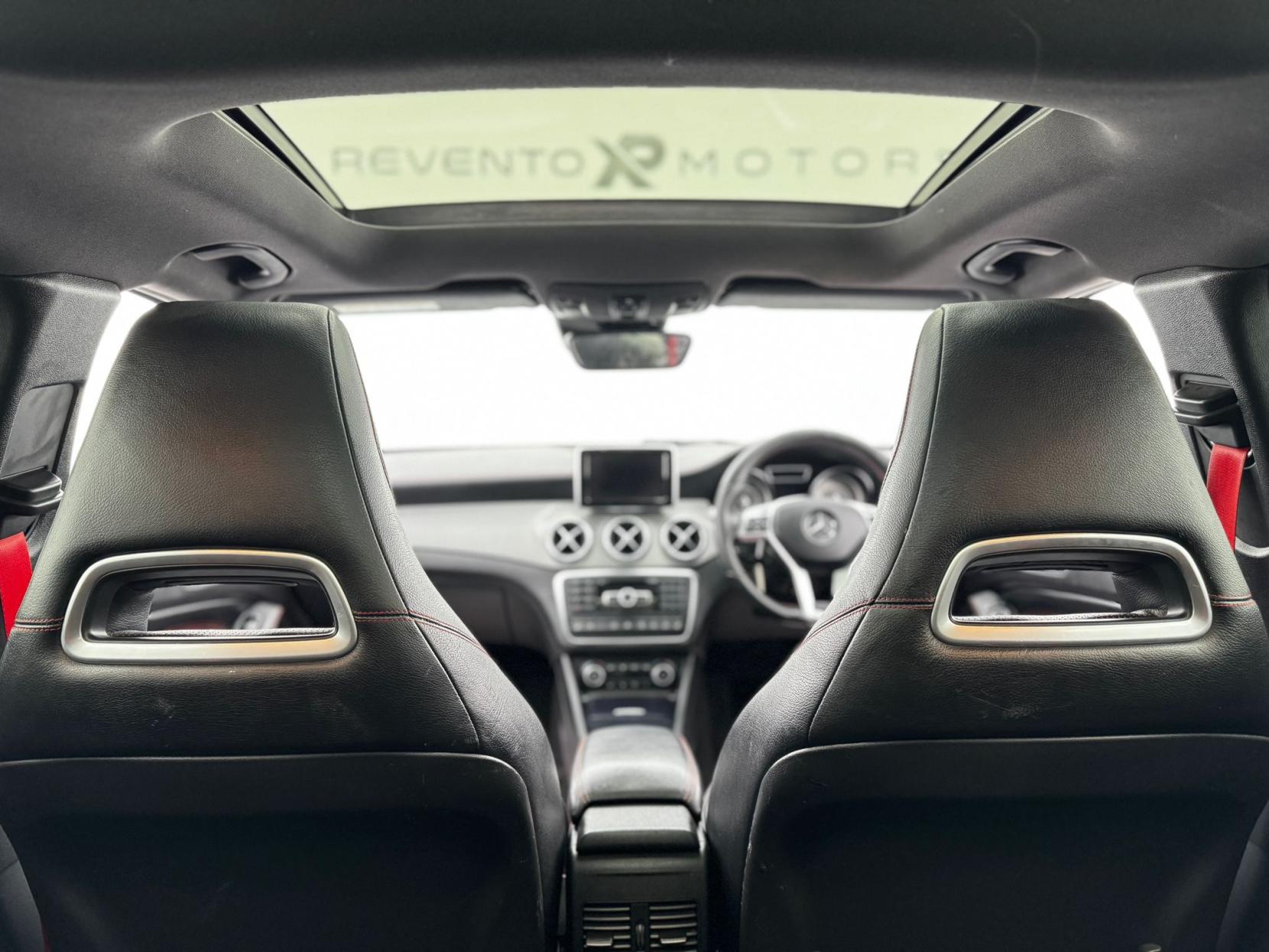 Mercedes-Benz GLA 2.1 GLA220d AMG Line (Premium Plus) SUV 5dr Diesel 7G-DCT 4MATIC Euro 6 (s/s) (170 ps)