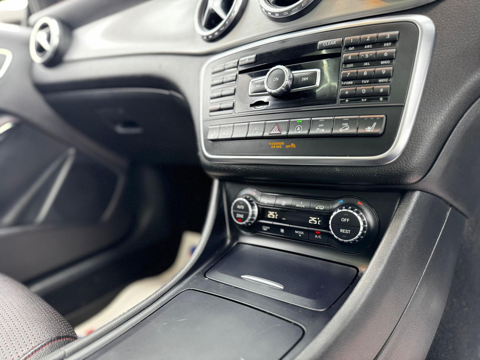 Mercedes-Benz GLA 2.1 GLA220d AMG Line (Premium Plus) SUV 5dr Diesel 7G-DCT 4MATIC Euro 6 (s/s) (170 ps)