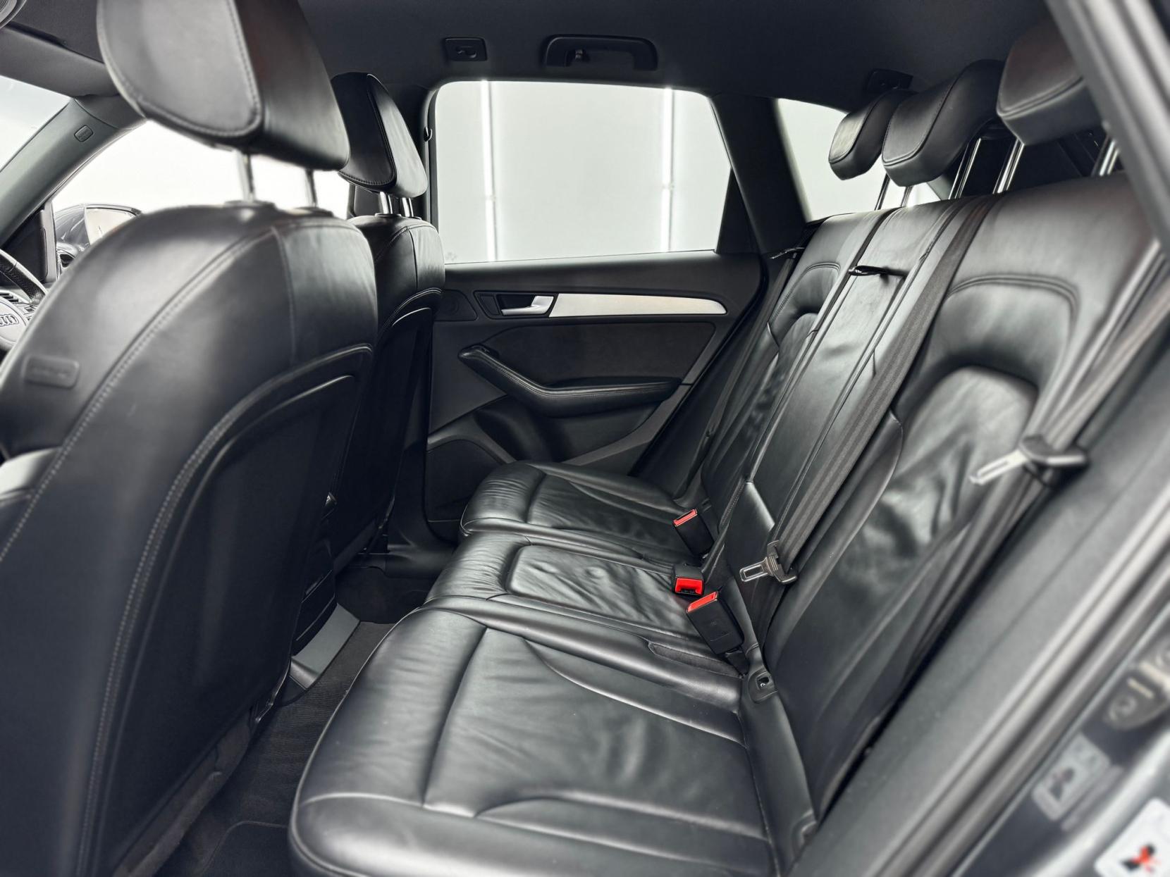 Audi Q5 2.0 TDI S line Plus SUV 5dr Diesel S Tronic quattro Euro 6 (s/s) (190 ps)