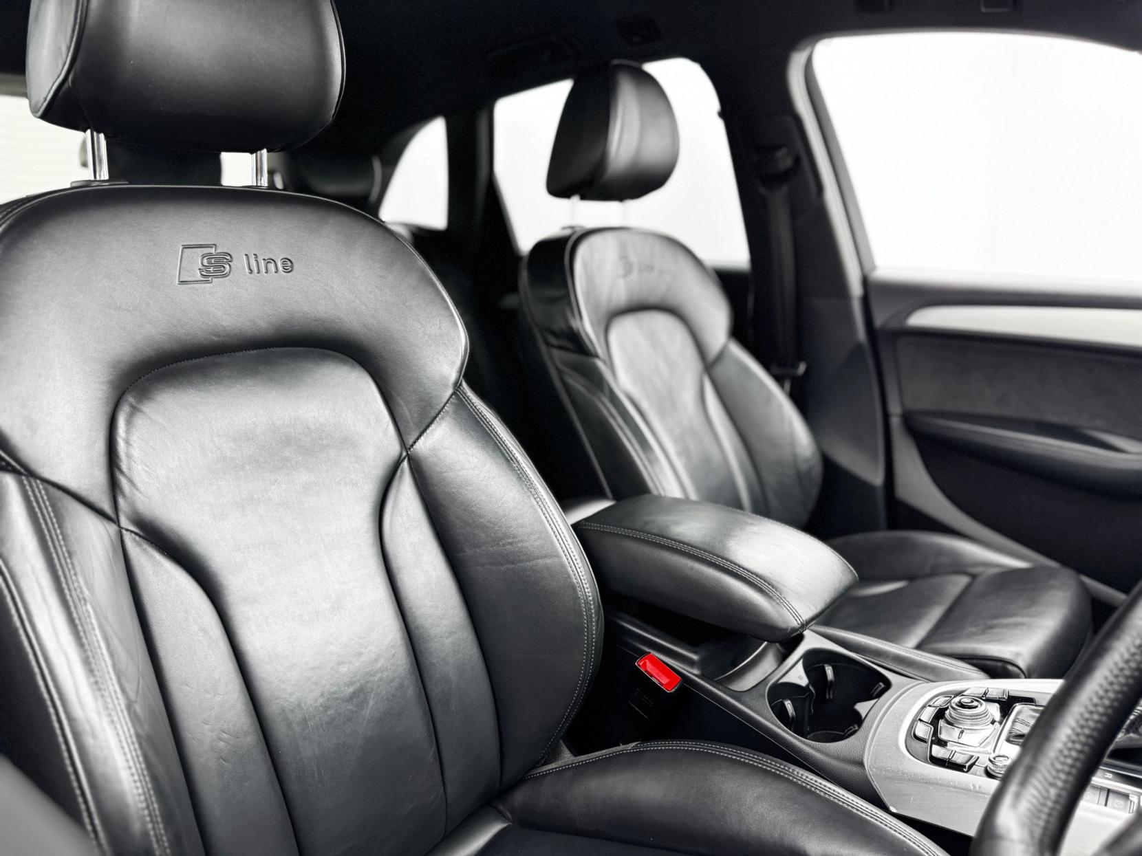 Audi Q5 2.0 TDI S line Plus SUV 5dr Diesel S Tronic quattro Euro 6 (s/s) (190 ps)