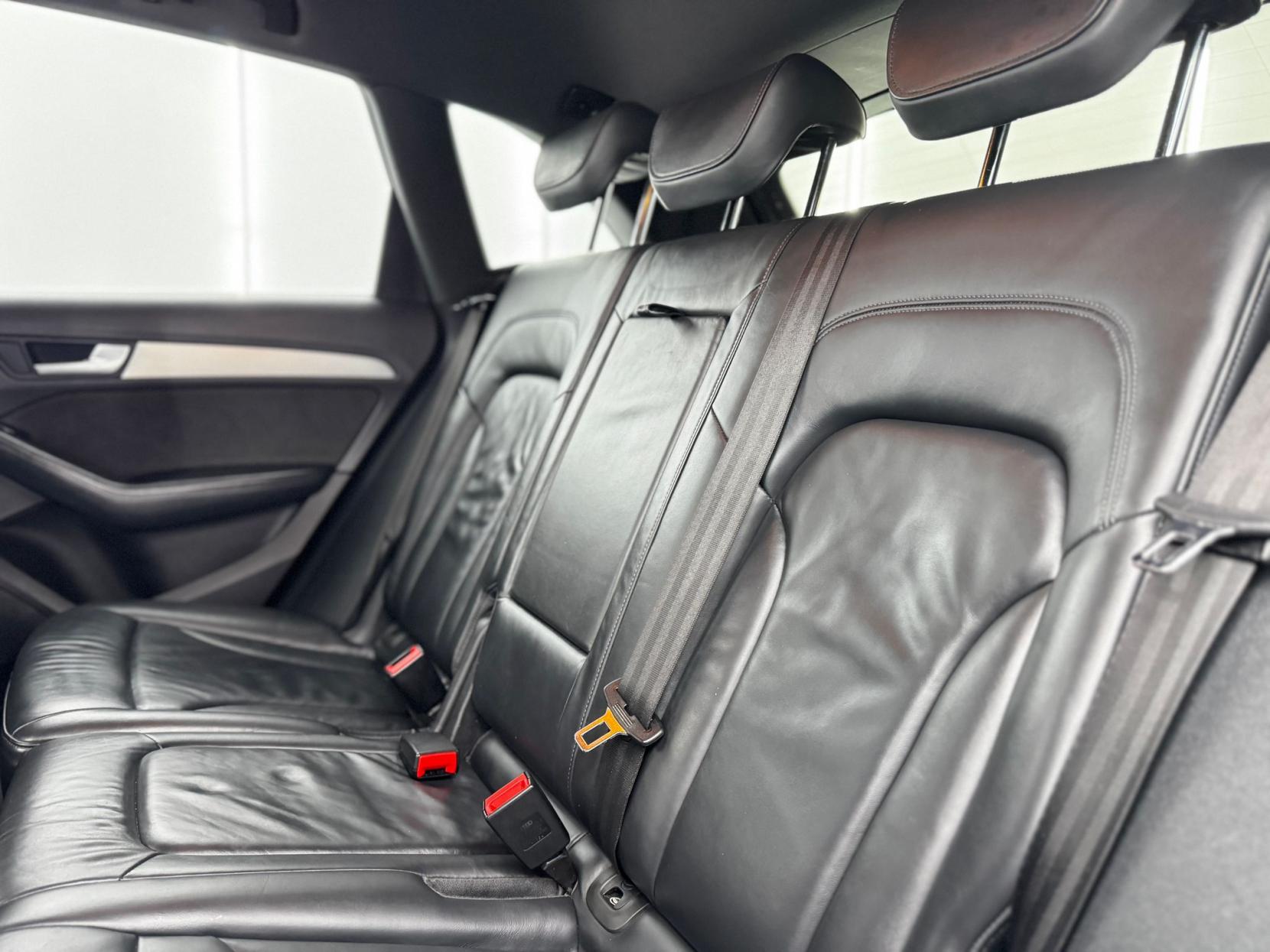 Audi Q5 2.0 TDI S line Plus SUV 5dr Diesel S Tronic quattro Euro 6 (s/s) (190 ps)