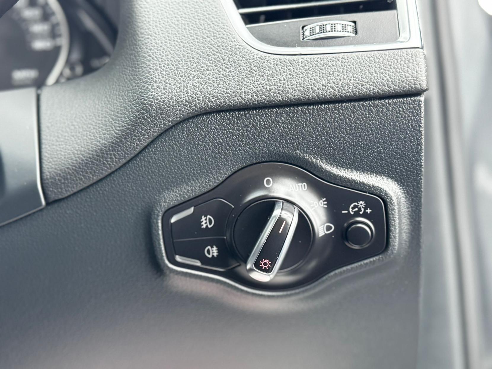 Audi Q5 2.0 TDI S line Plus SUV 5dr Diesel S Tronic quattro Euro 6 (s/s) (190 ps)