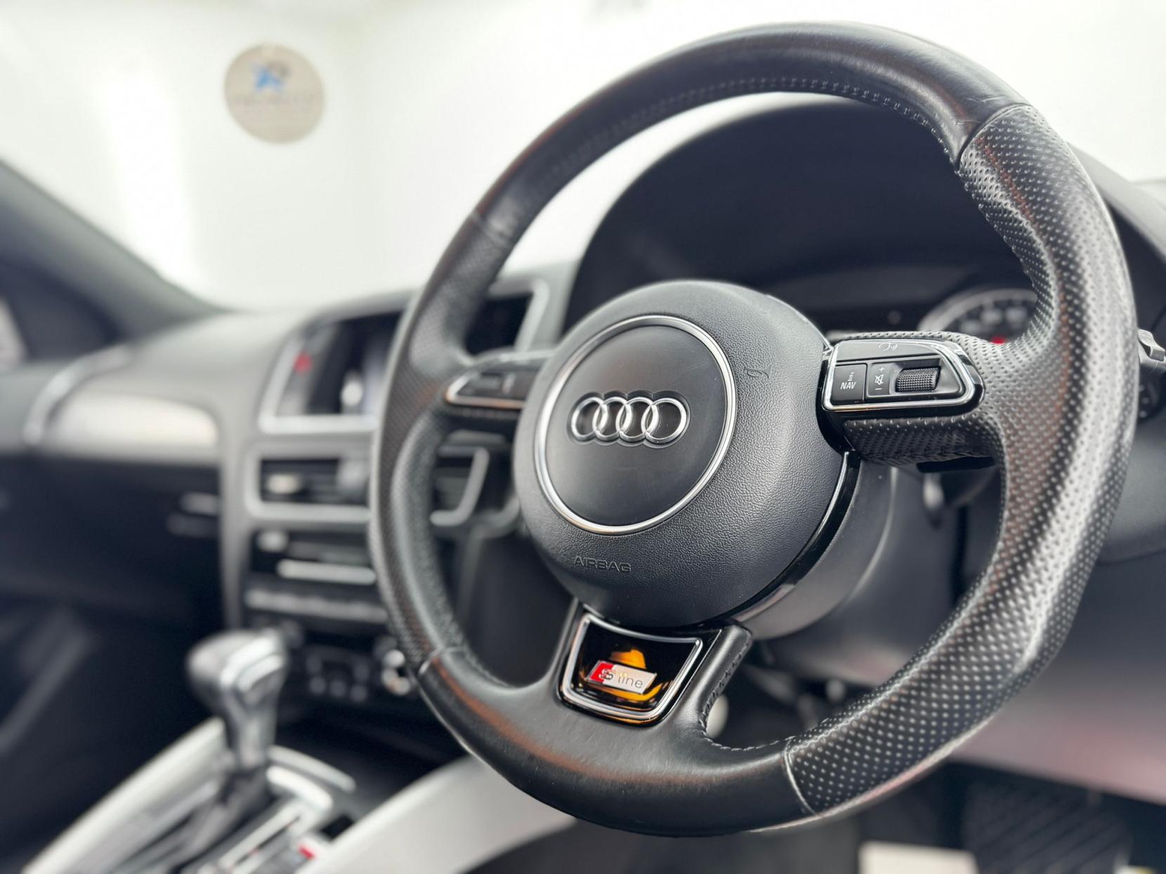 Audi Q5 2.0 TDI S line Plus SUV 5dr Diesel S Tronic quattro Euro 6 (s/s) (190 ps)