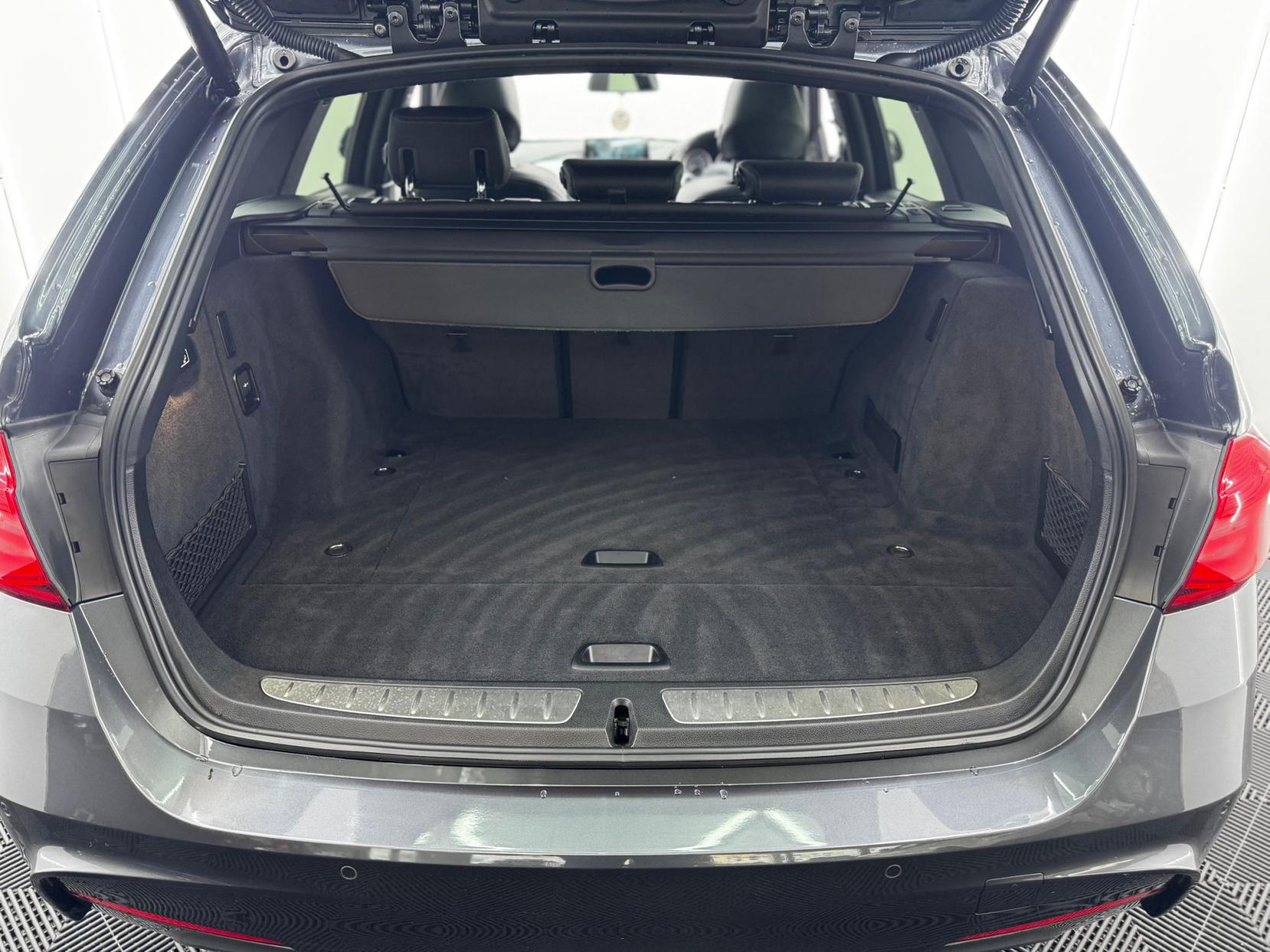 BMW 3 Series 2.0 320d M Sport Touring 5dr Diesel Auto xDrive Euro 6 (s/s) (190 ps)