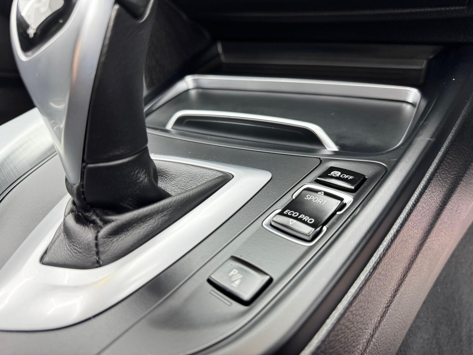 BMW 3 Series 2.0 320d M Sport Touring 5dr Diesel Auto xDrive Euro 6 (s/s) (190 ps)