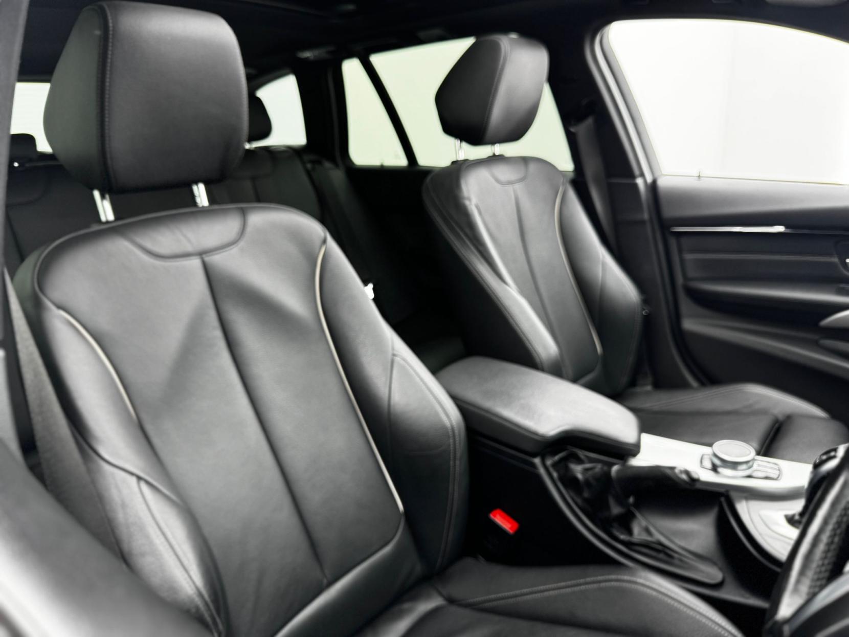 BMW 3 Series 2.0 320d M Sport Touring 5dr Diesel Auto xDrive Euro 6 (s/s) (190 ps)