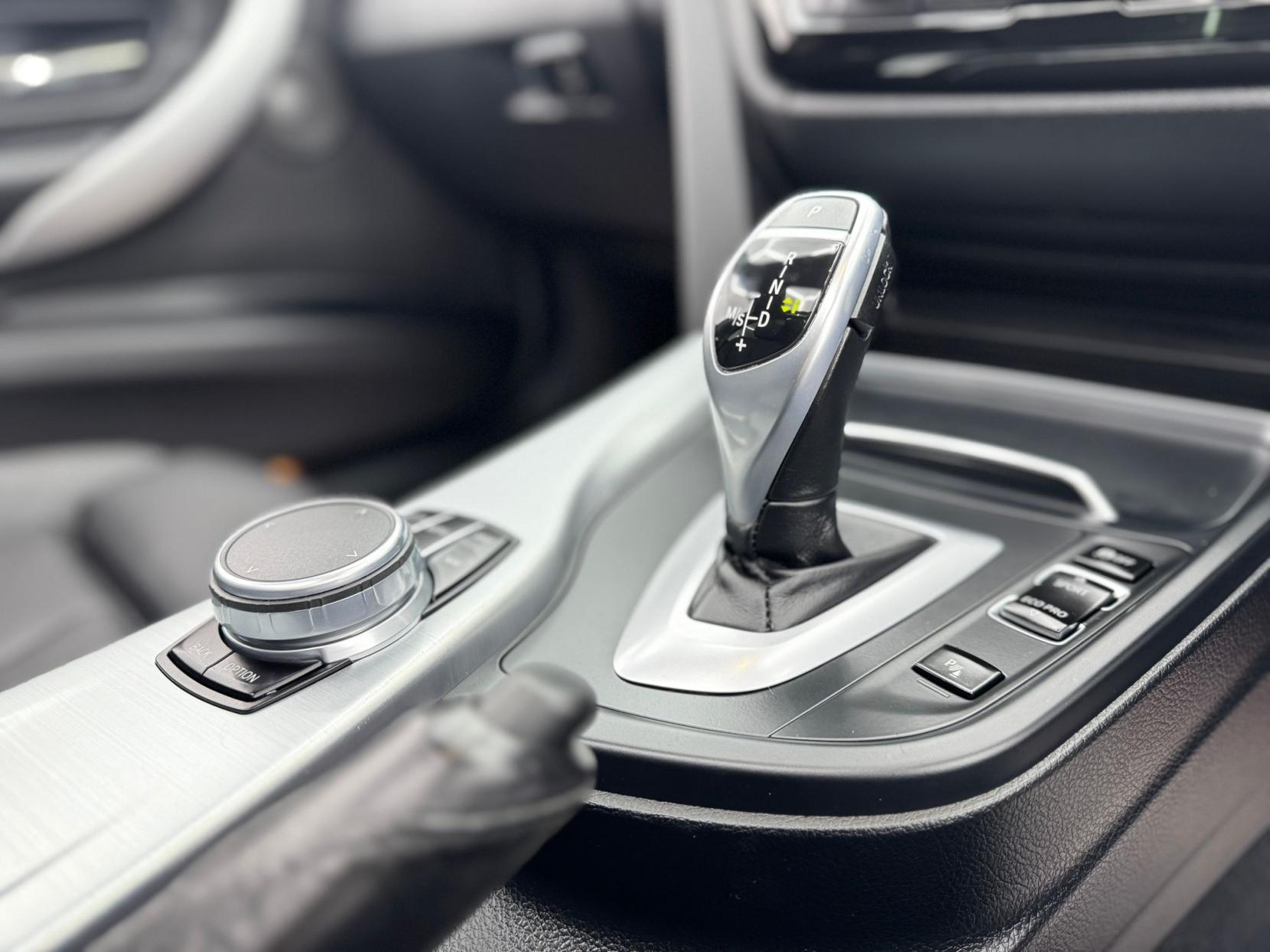 BMW 3 Series 2.0 320d M Sport Touring 5dr Diesel Auto xDrive Euro 6 (s/s) (190 ps)