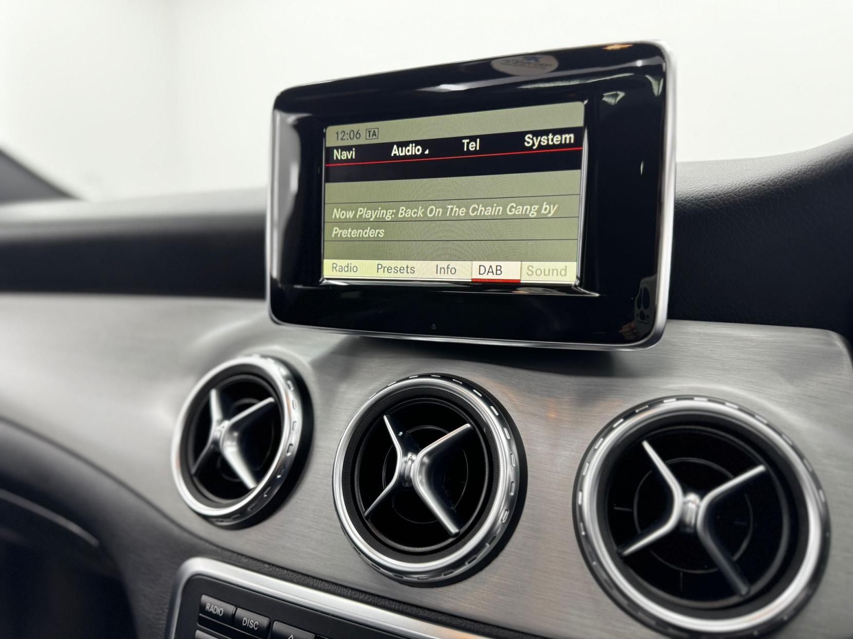 Mercedes-Benz GLA 2.1 GLA220 CDI AMG Line SUV 5dr Diesel 7G-DCT 4MATIC Euro 6 (s/s) (170 ps)