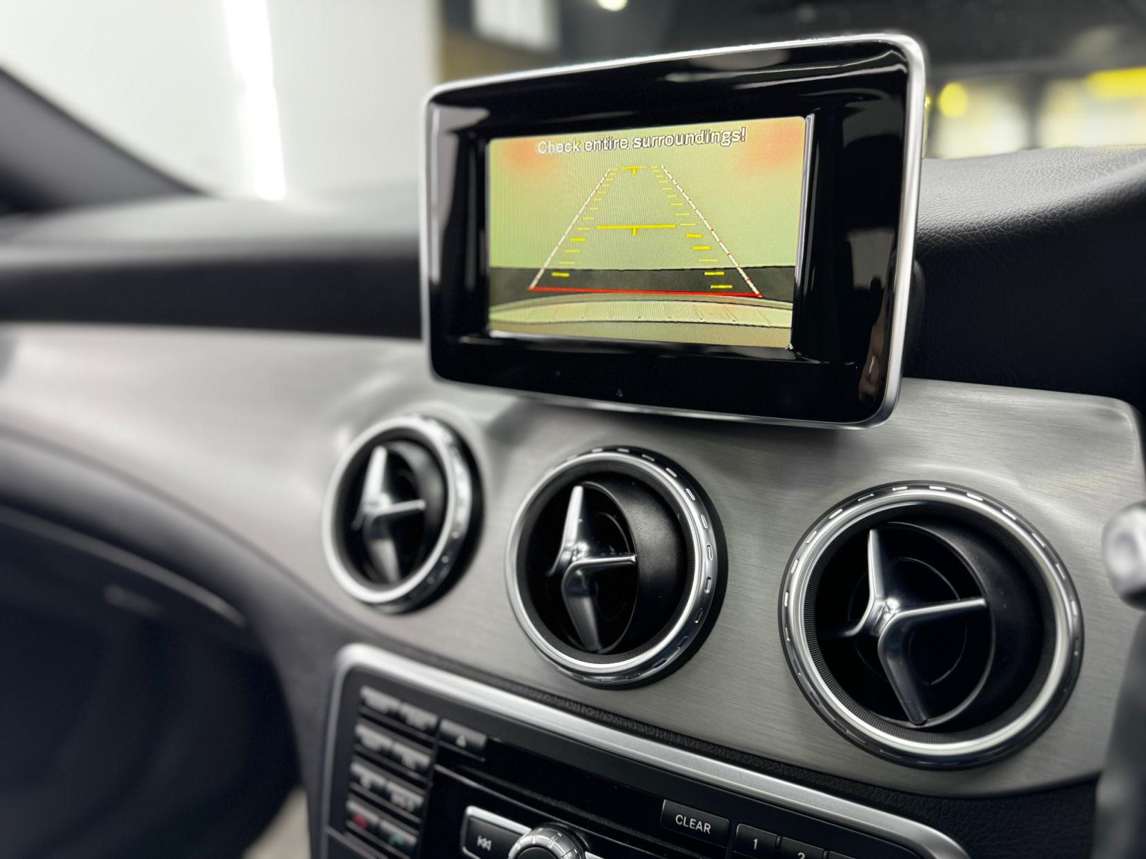 Mercedes-Benz GLA 2.1 GLA220 CDI AMG Line SUV 5dr Diesel 7G-DCT 4MATIC Euro 6 (s/s) (170 ps)