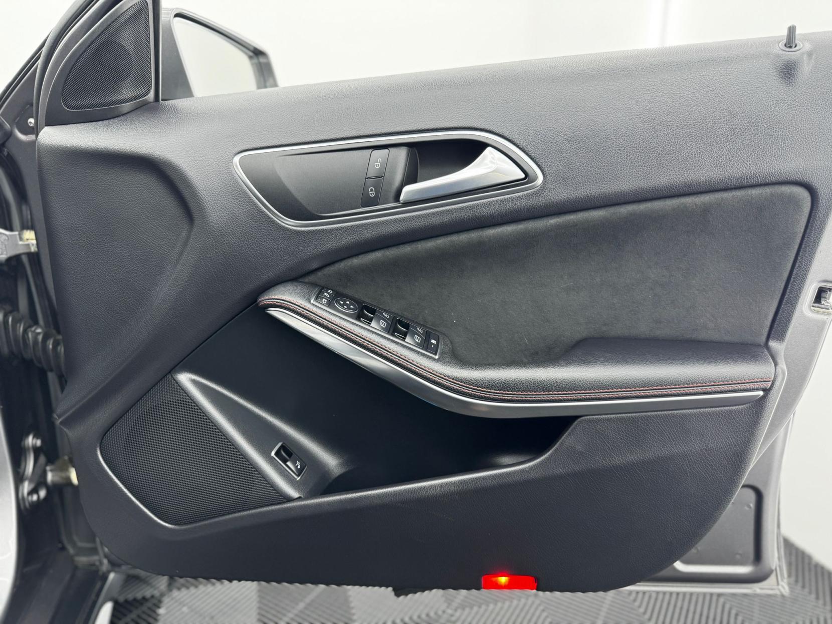 Mercedes-Benz GLA 2.1 GLA220 CDI AMG Line SUV 5dr Diesel 7G-DCT 4MATIC Euro 6 (s/s) (170 ps)