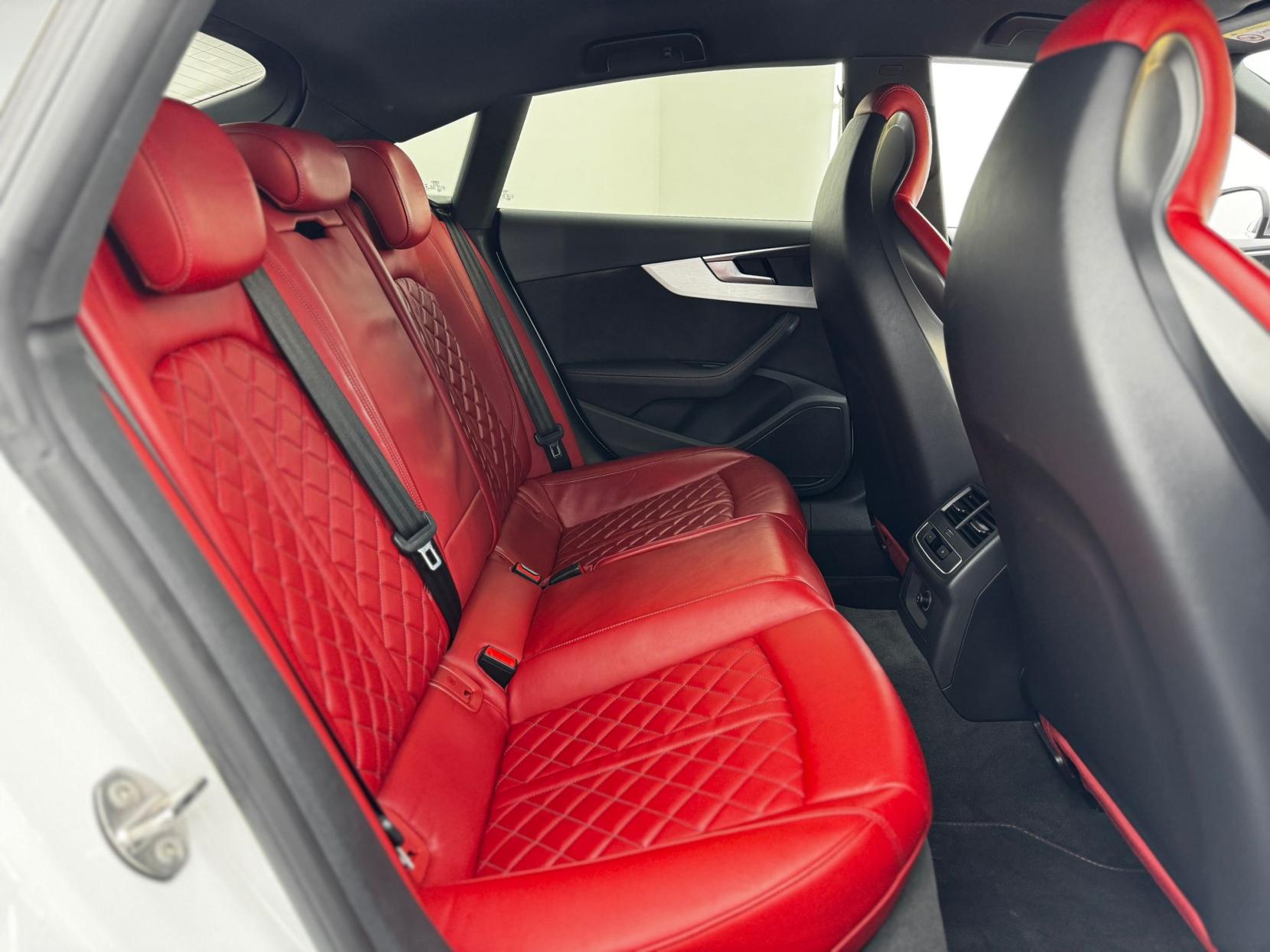 Audi S5 3.0 TFSI V6 Sportback 5dr Petrol Tiptronic quattro Euro 6 (s/s) (354 ps)