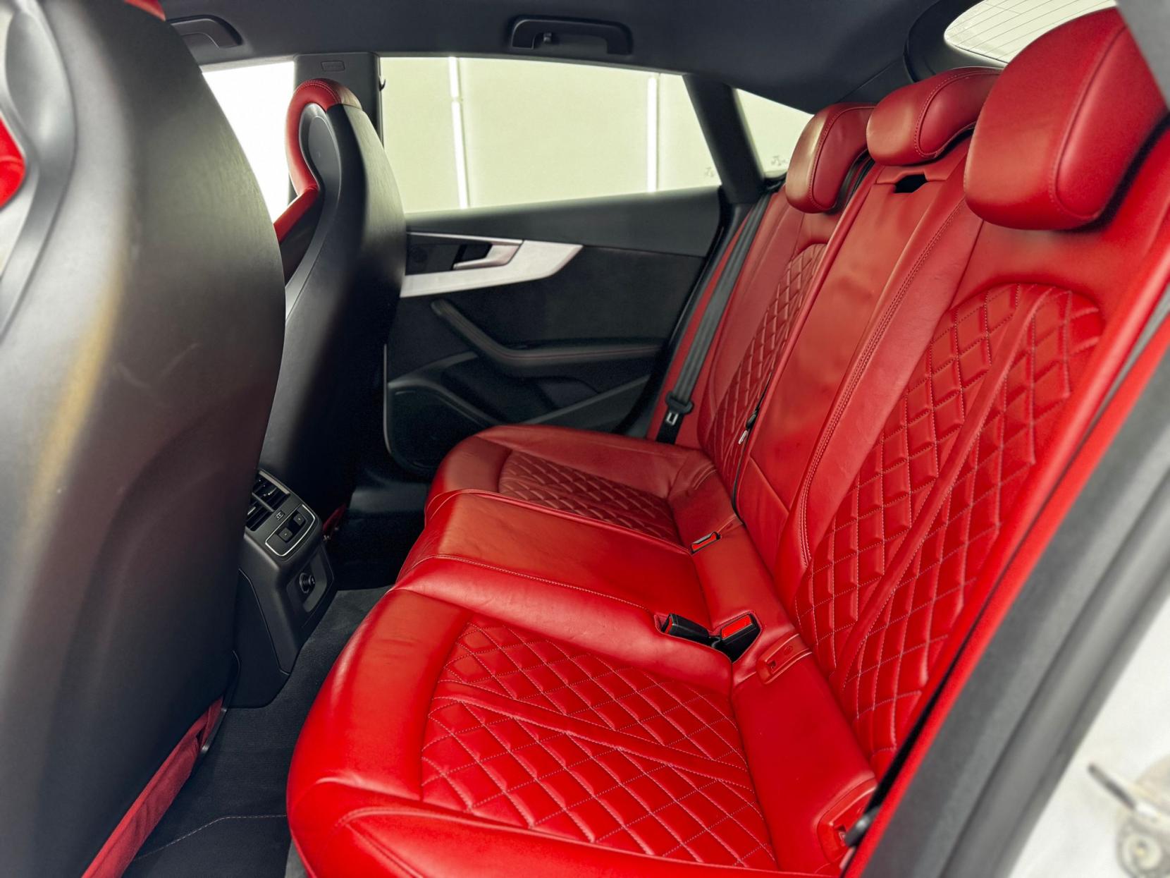 Audi S5 3.0 TFSI V6 Sportback 5dr Petrol Tiptronic quattro Euro 6 (s/s) (354 ps)