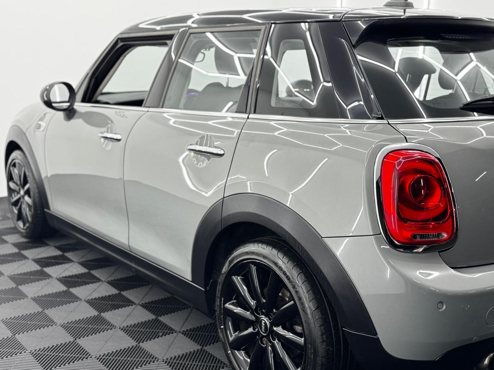 MINI Hatch 1.5 Cooper Hatchback 5dr Petrol Manual Euro 6 (s/s) (136 ps)